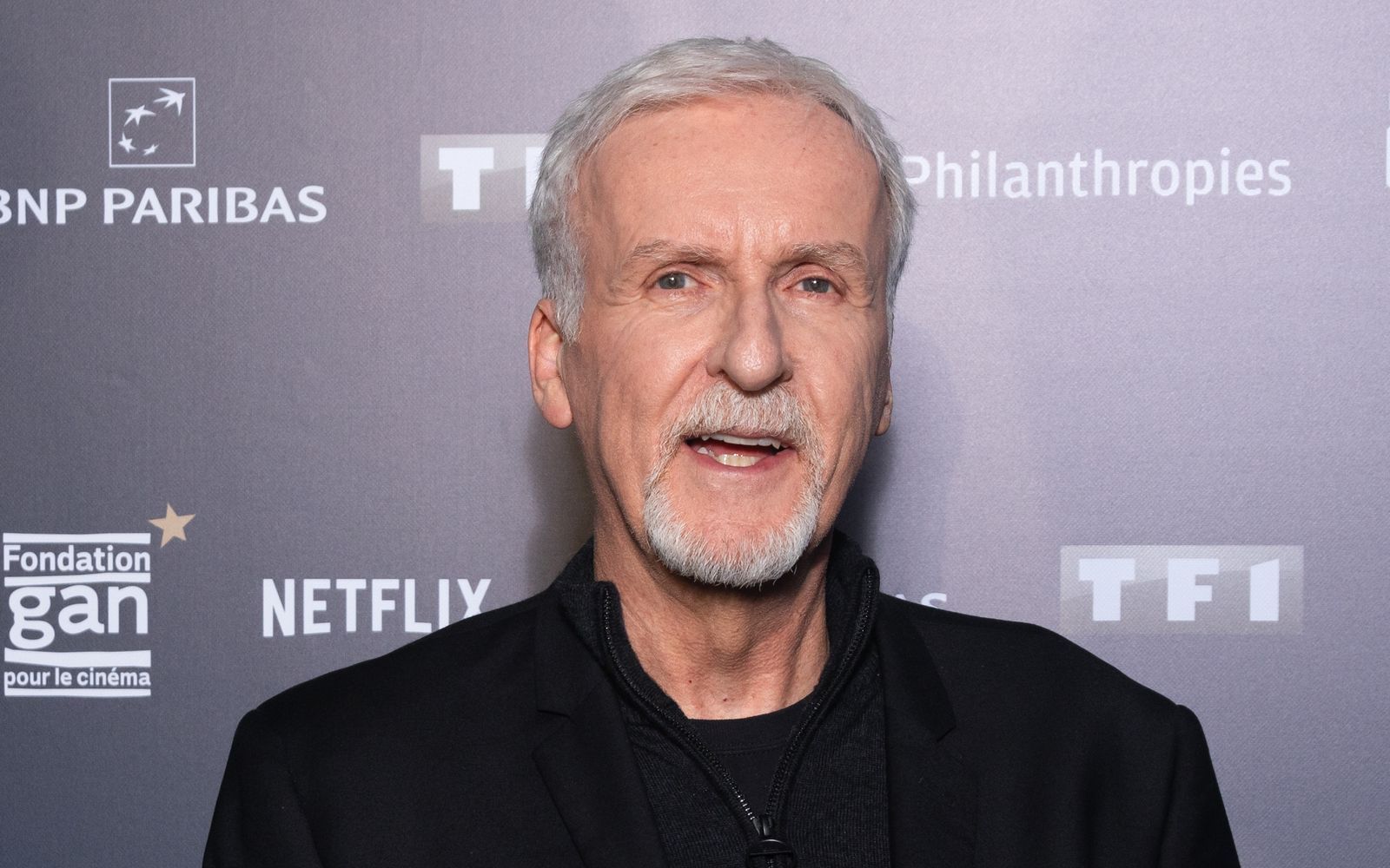 „Terminator“-Schöpfer James Cameron arbeitet an einer Neuauflage der Sci-Fi-Action-Reihe - allerdings ohne Schwarzenegger, wie der Regisseur in einem Interview verriet. (Bild: 2024 Getty Images/Marc Piasecki)