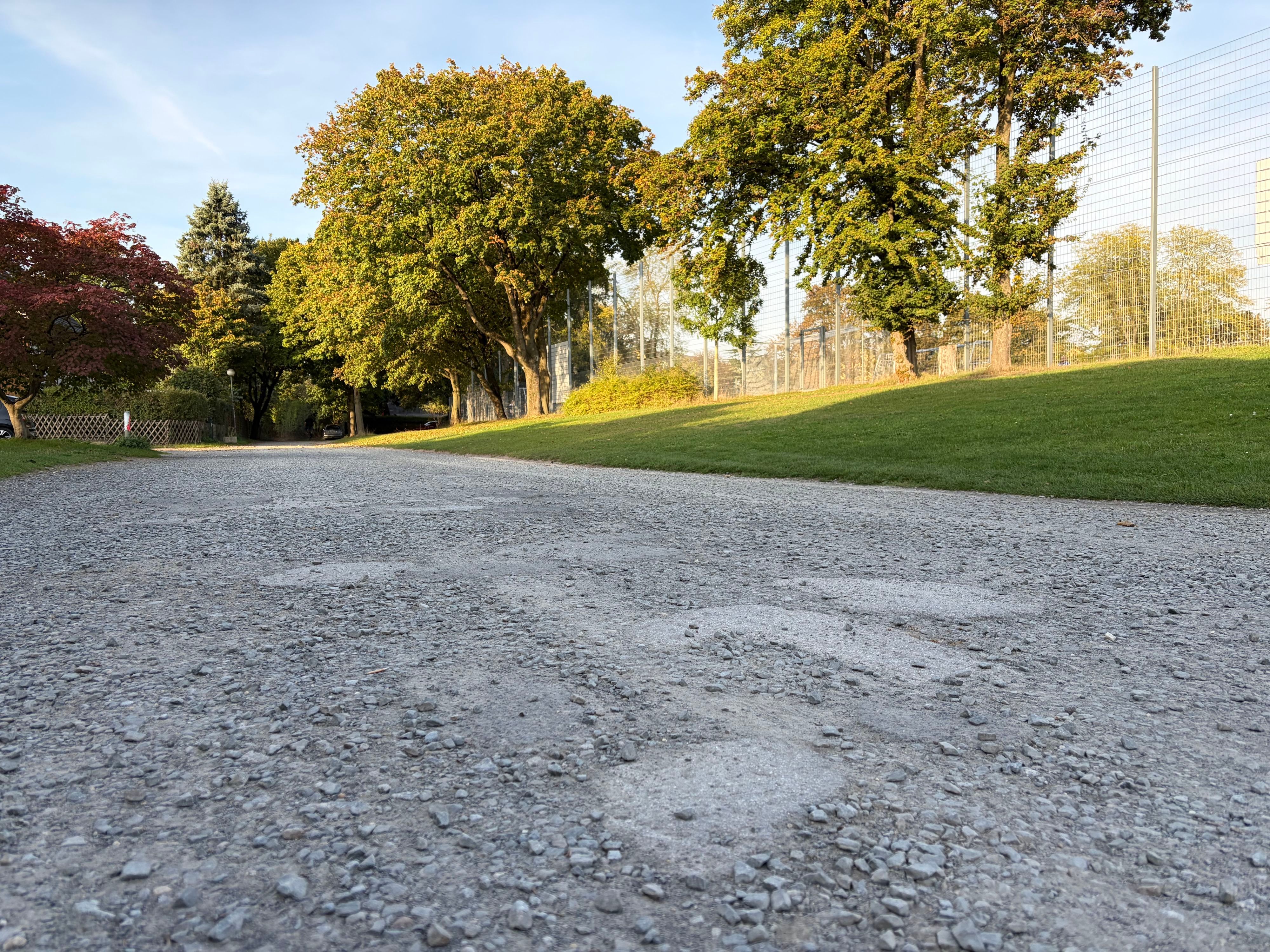 Die Schotterstraße ist in einem „bemitleidenswerten Zustand“