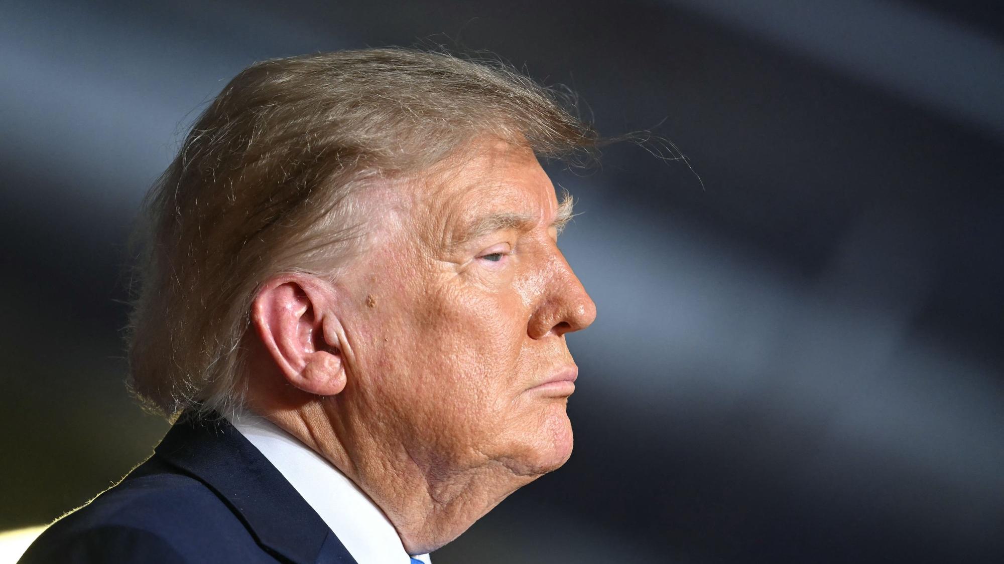 US-Präsident Donald Trump hat eine Militärhinrichtung gebilligt.