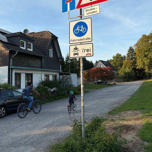 Anwohner haben einen Bürgerantrag zur Schotterstraße in Schlebuschrath gestellt