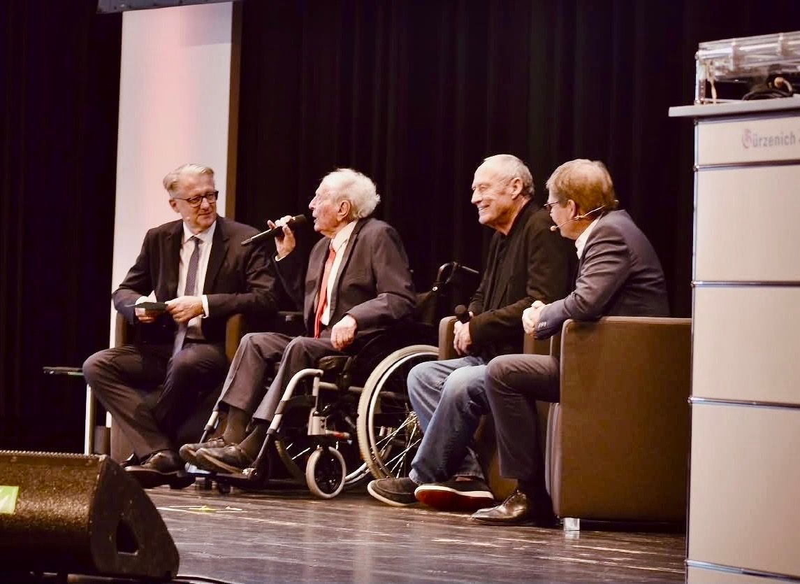Gesprächsrunde auf der Bühne: Professor Marc Horlitz (v.l.), Ludwig Sebus, Detlef Langemann und Professor Wolfgang Holtmaier.