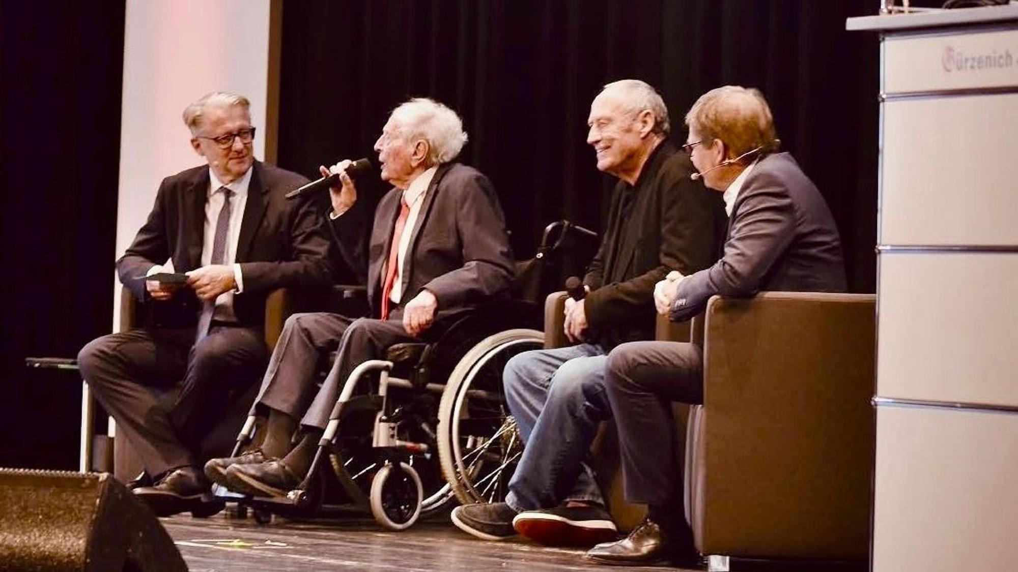 Gesprächsrunde auf der Bühne: Professor Marc Horlitz (v.l.), Ludwig Sebus, Detlef Langemann und Professor Wolfgang Holtmaier.