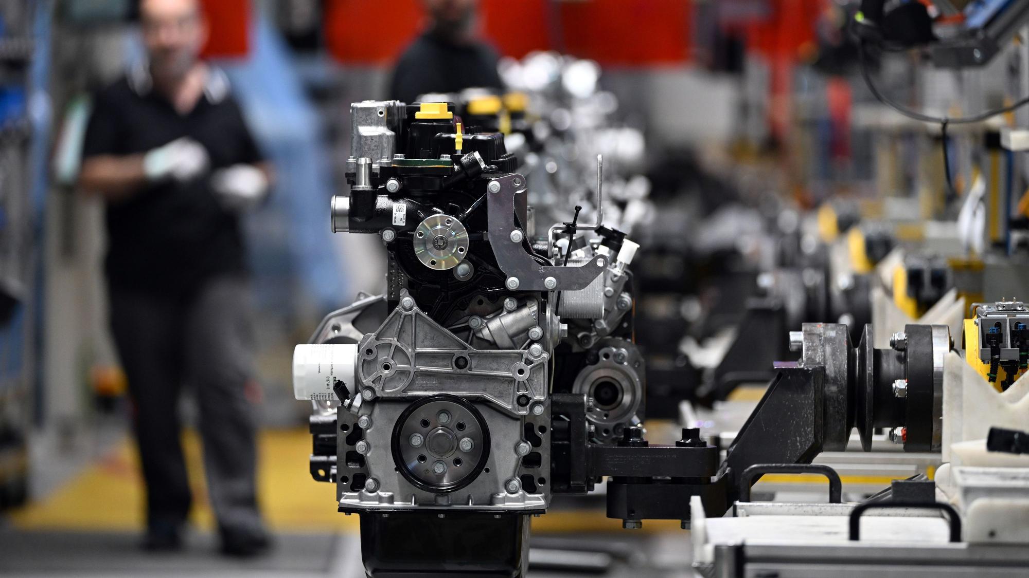 Motorenfertigung im Kölner Stammwerk von Deutz+++