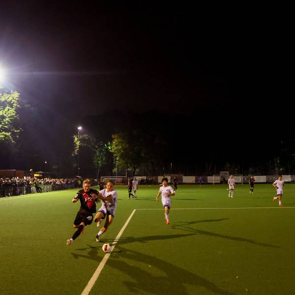 7.10.2026, Köln: Sport - Fußball Mittelrheinpokal - Eichenkreuz Sportanlage Köln - Blau-Weiß Köln vs Viktoria Köln. Foto: Thilo Schmülgen