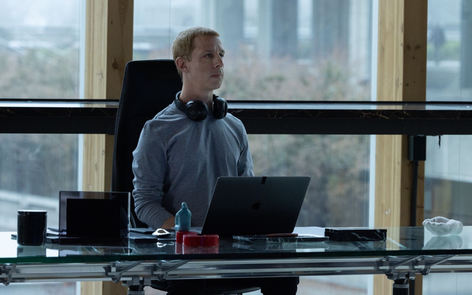 Mark Zuckerberg wird in „The Social Reckoning“ nicht mehr von Jesse Eisenberg, sondern von Jeremy Strong verkörpert. (Bild: 2026 CTMG/Sony Pictures Entertainment)