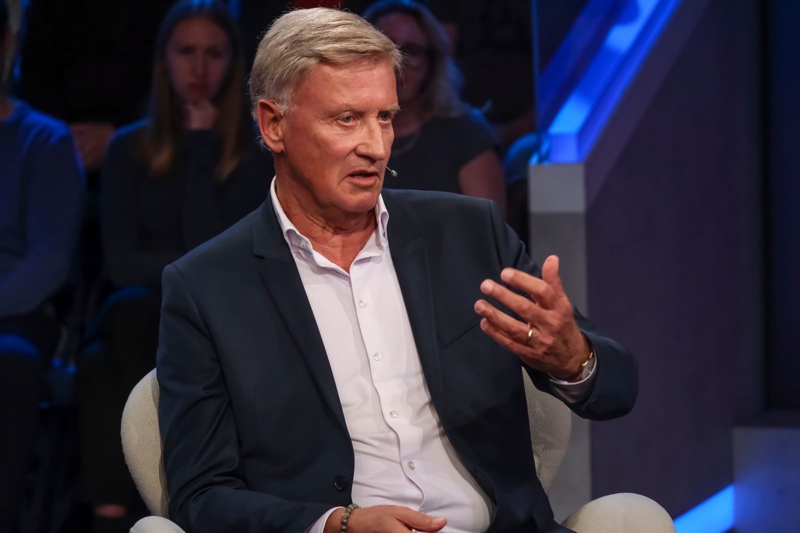 Der ehemalige Erste Bürgermeister von Hamburg, Ole von Beust, sagte bei „Maischberger“, dass es „tragisch“ sei, dass wahrscheinlich vier CDU-Abgeordnete den AfD-Landtagspräsidenten von Sachsen-Anhalt gewählt haben. (Bild: WDR / Oliver Ziebe)