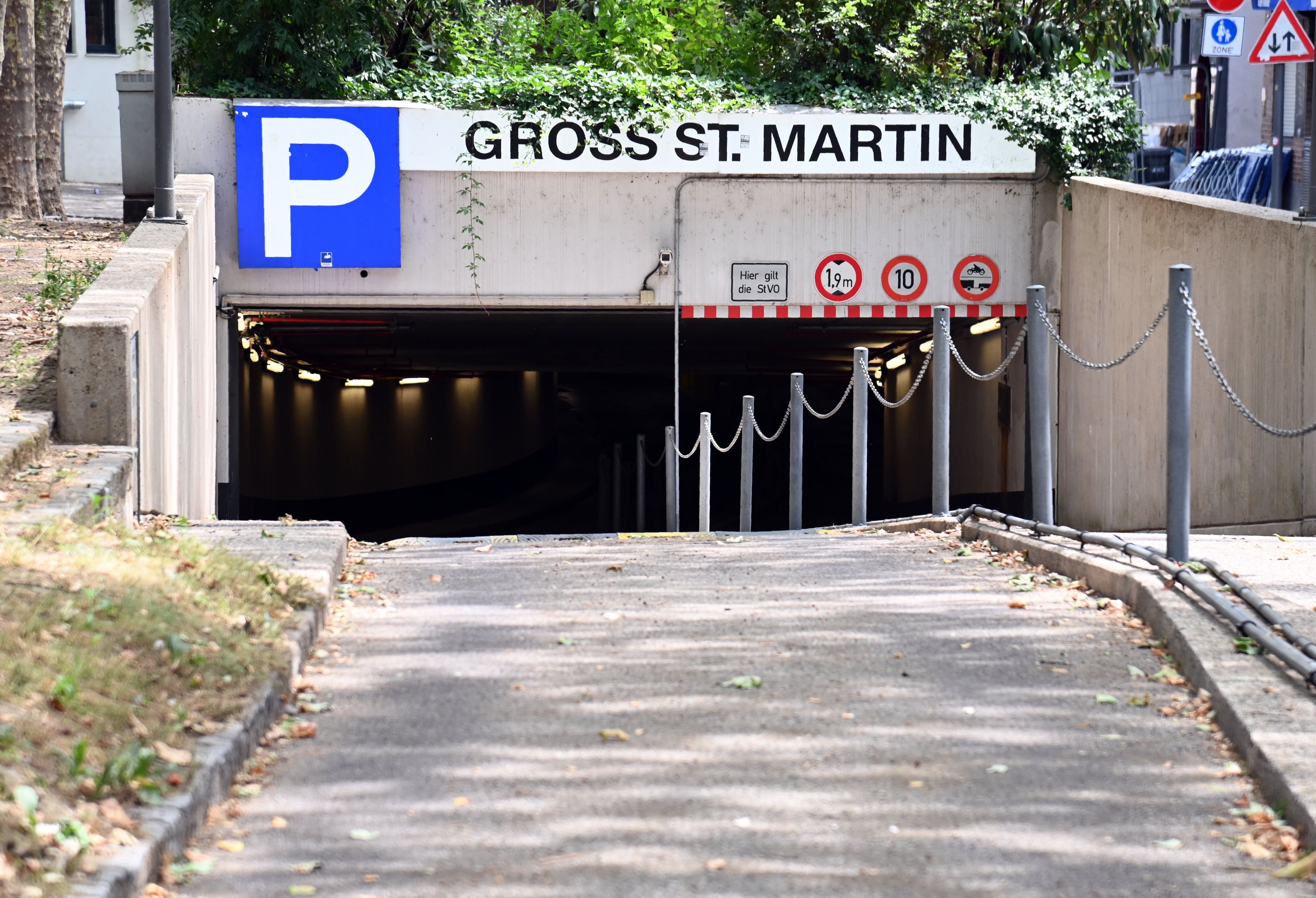 Die Tiefgarage Groß St. Martin ist seit mehr als einem Jahr teilweise gesperrt
