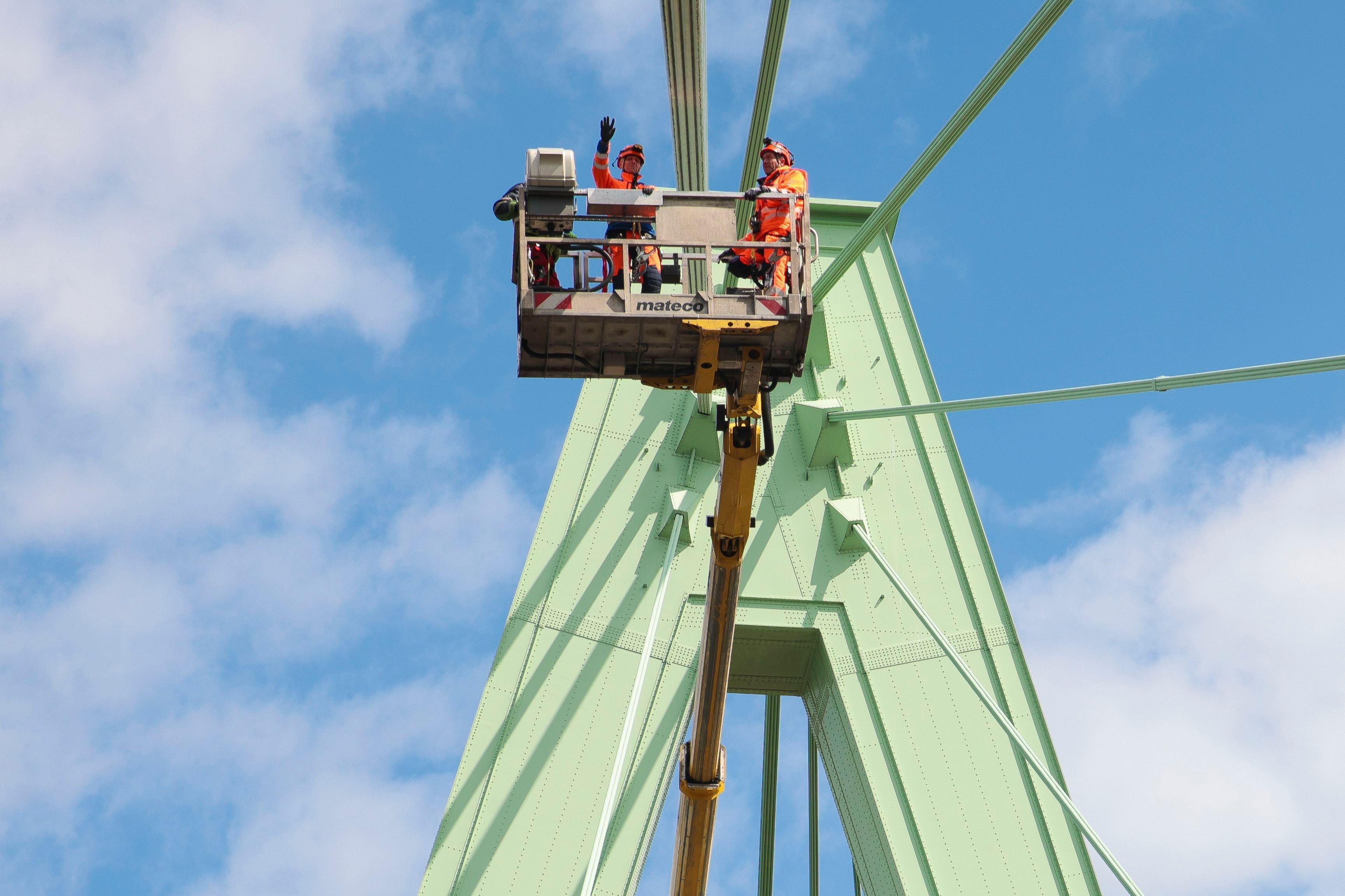 04.05.2025, Köln:Hauptprüfung der Severinsbrücke. Die Stadt köln lässt den den Zustand der Brücke überprüfenFoto:Dirk Borm