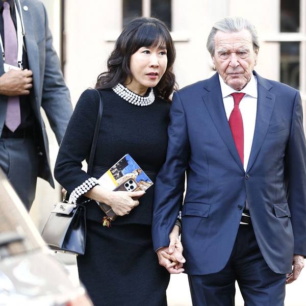 So-yeon Schröder-Kim und Ex-Bundeskanzler Gerhard Schröder.