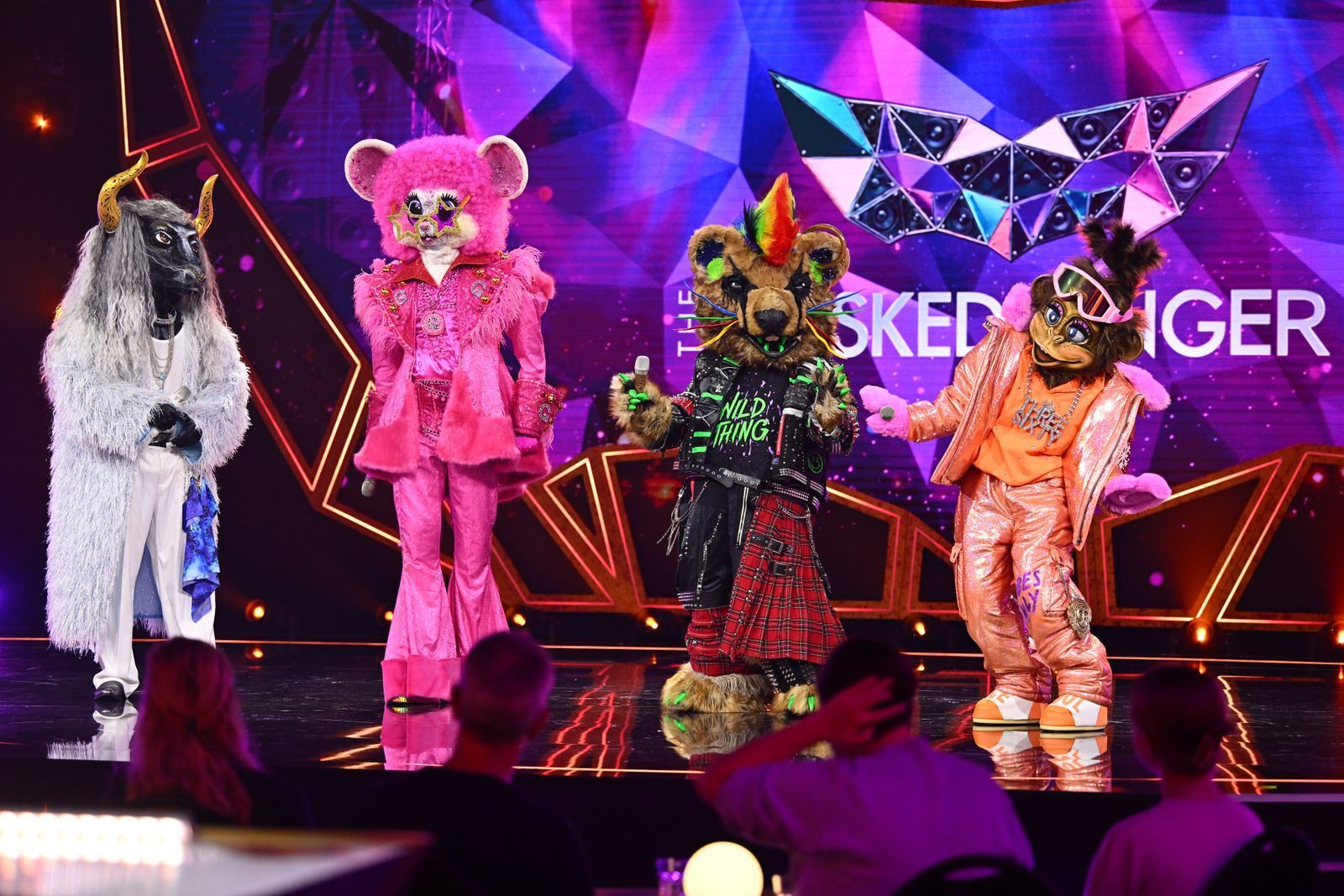 Sie bewarben sich in Show vier fürs Halbfinale: „Fernando El Toro“, „Groovy“, „Wild Thing“ und „Three Sixty“ (von links). (Bild: Joyn/Willi Weber)