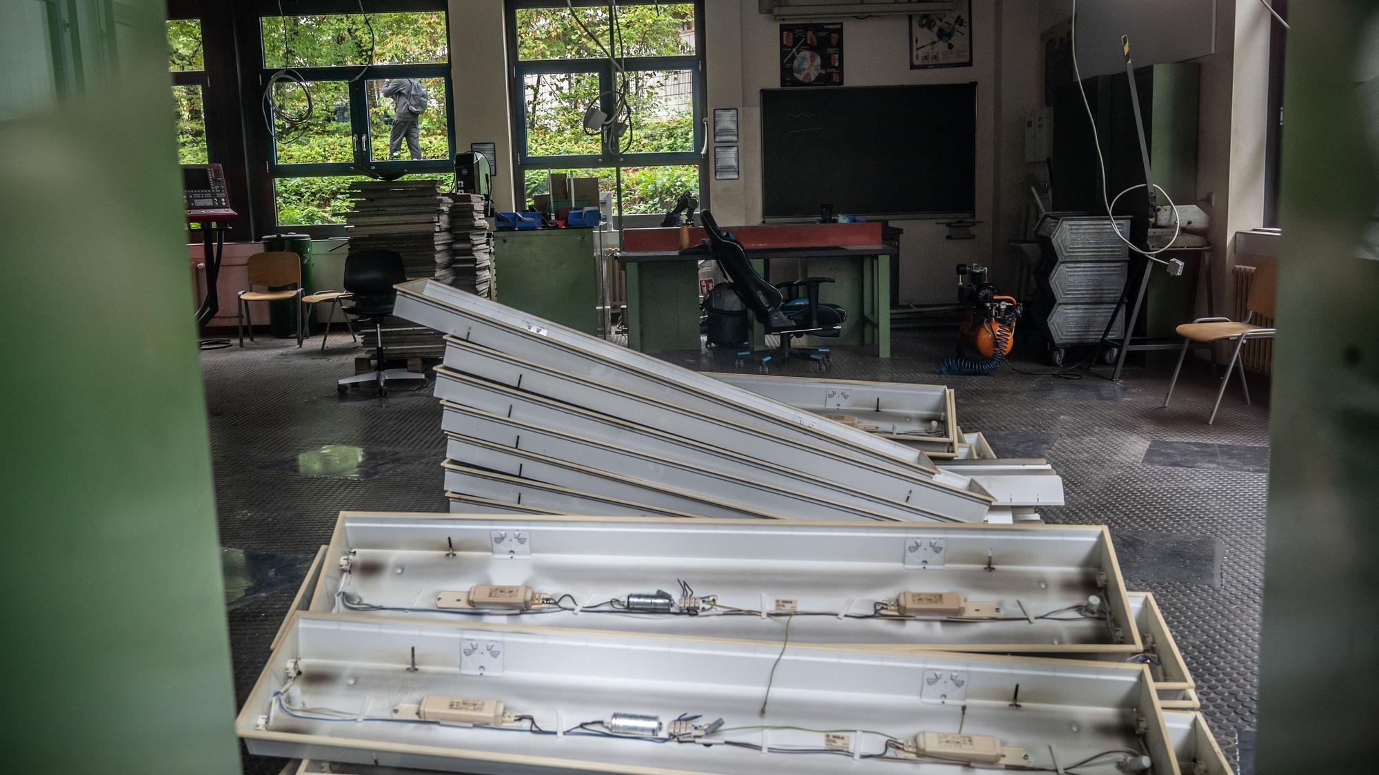 Werkstätten im Berufskolleg Opladen sind gesperrt. Bild: Ralf Krieger
