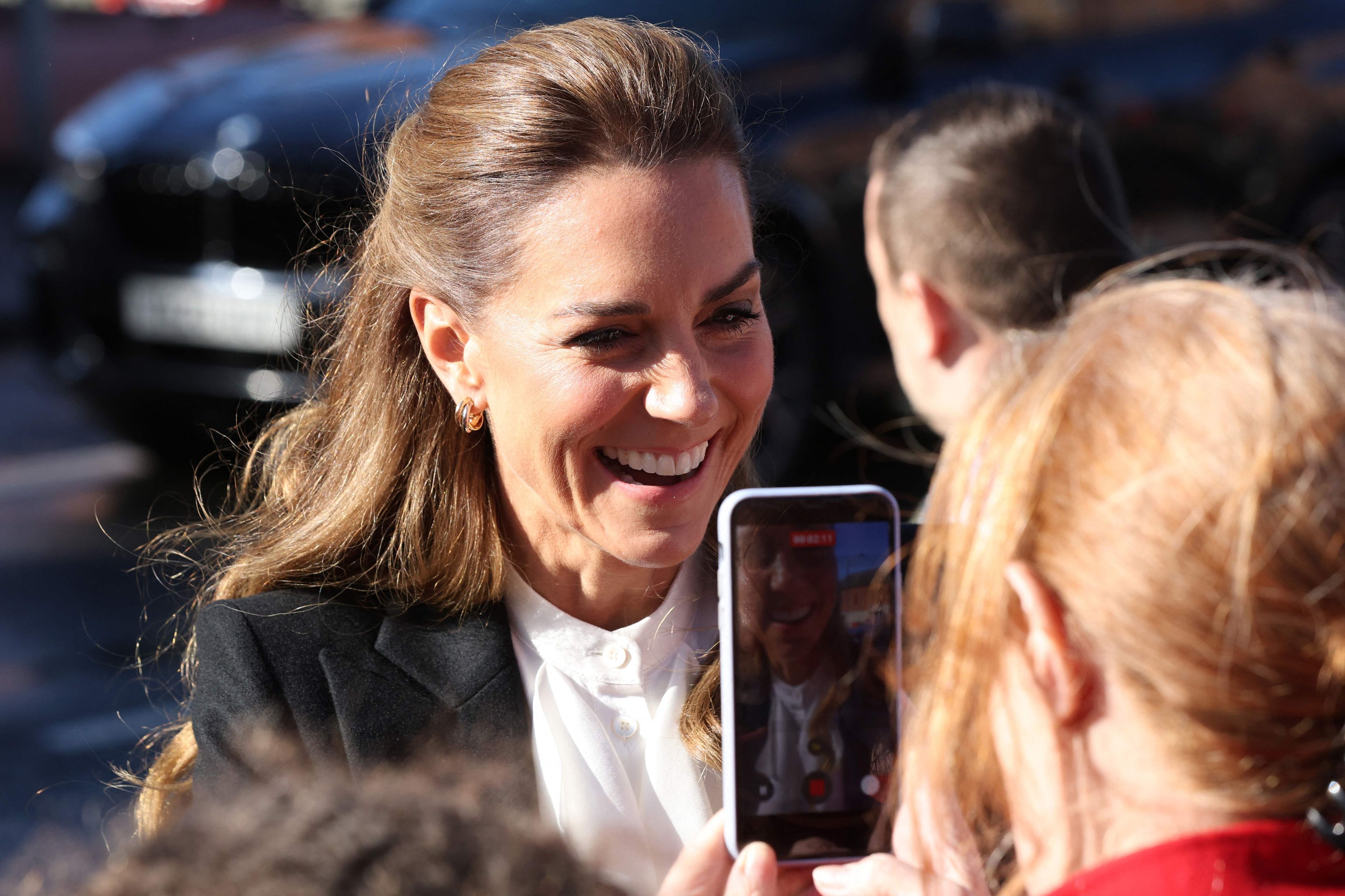 Prinzessin Kate nahm sich in Belfast Zeit für Royal-Fans.