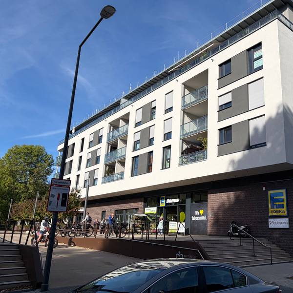 Der Platz vor dem Edeka in Leichlingen