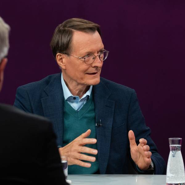 Karl Lauterbach beschwor vielfach die Einigkeit der Regierungskoalition, teilte aber dennoch gegen die Rentenpläne aus. (Bild: ZDF/Jule Roehr )