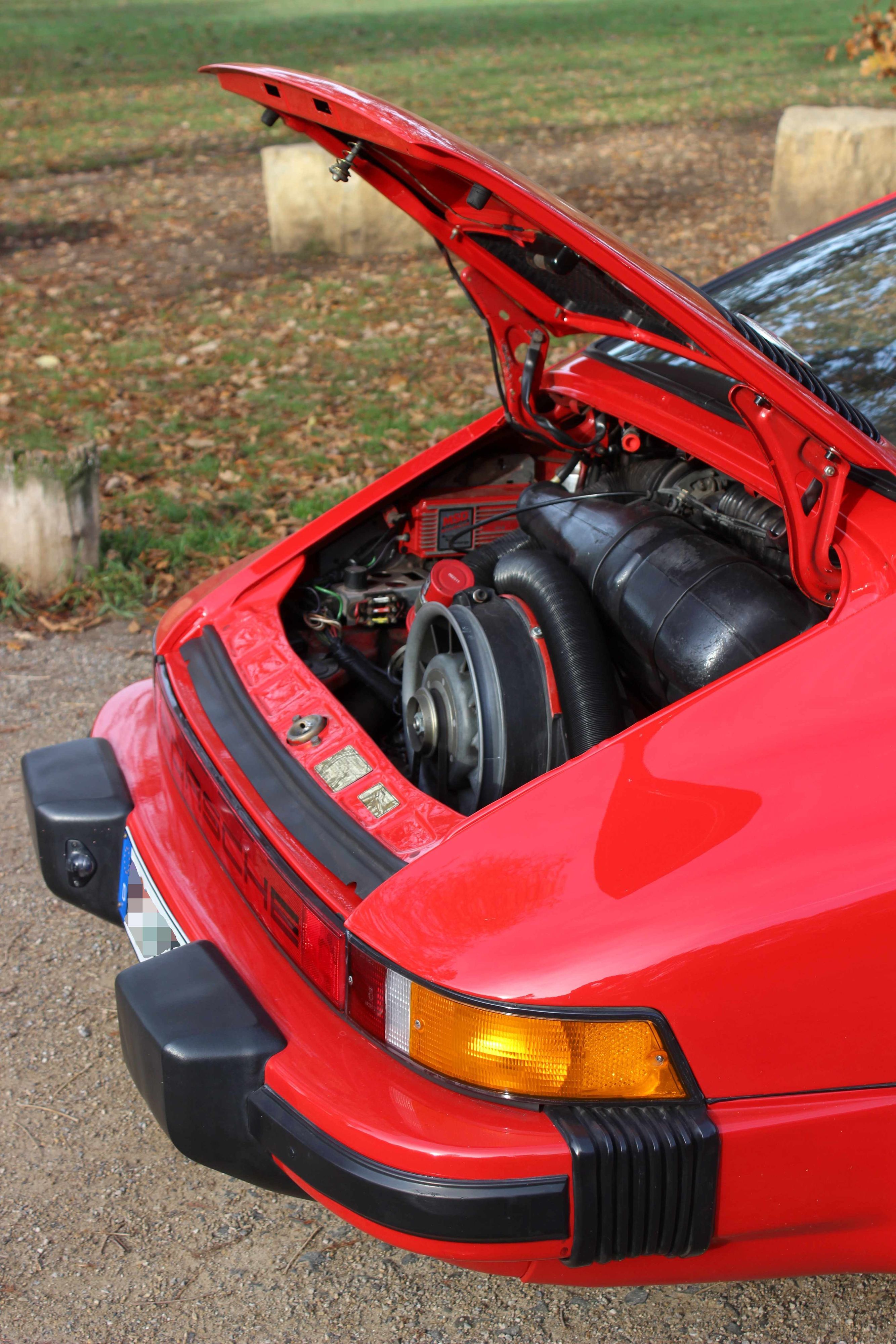 180 PS tun im Heck des Porsches von Sven Müller ihren Dienst. Die „Heckschleuder“ sei bei höheren Geschwindigkeit ein durchaus gefährliches Auto.