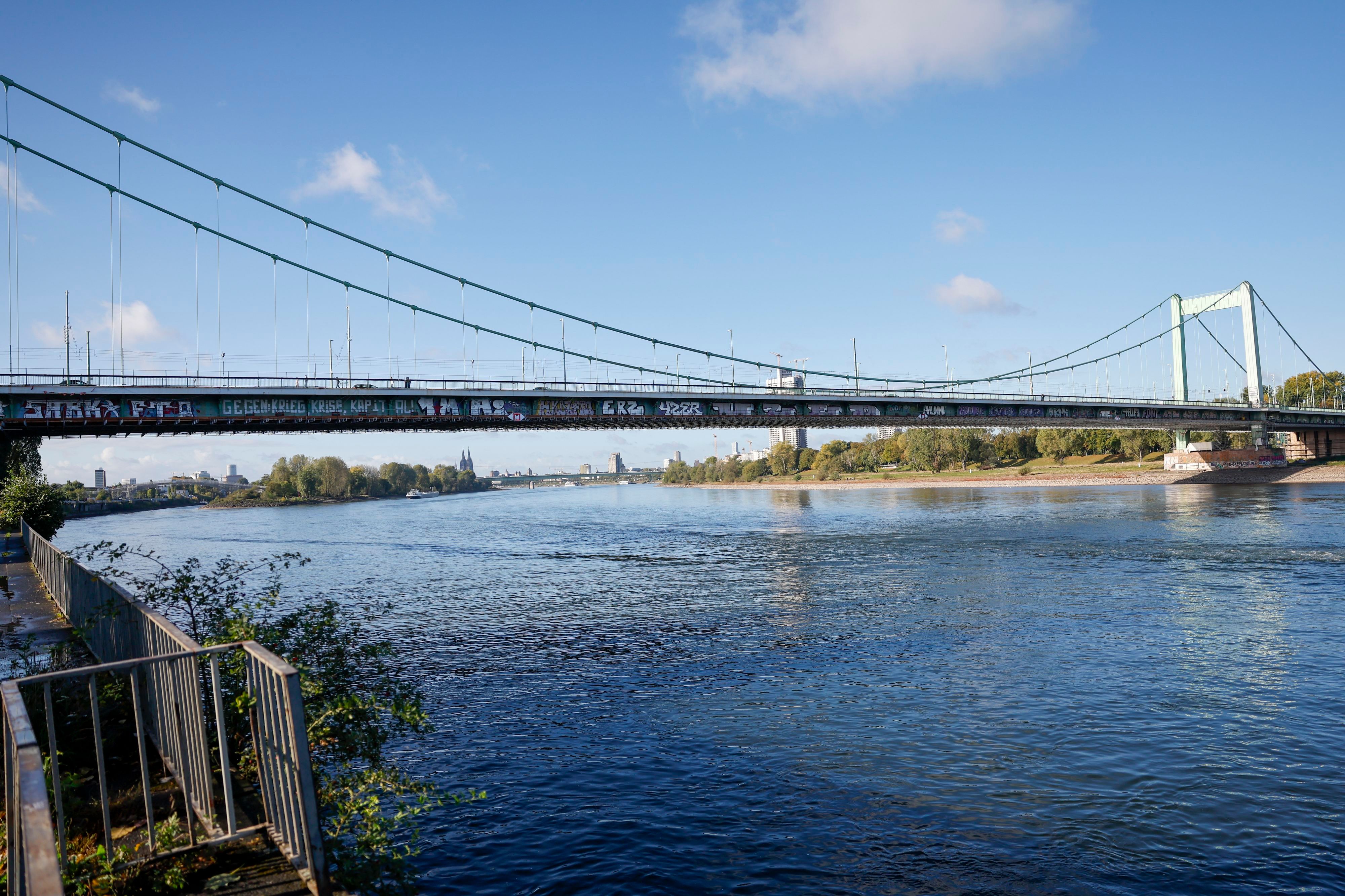 10.10.2026, Köln:
Gesamtinstandsetzung Mülheimer Brücke: Start der Bauphase 4
Foto: Thomas Banneyer