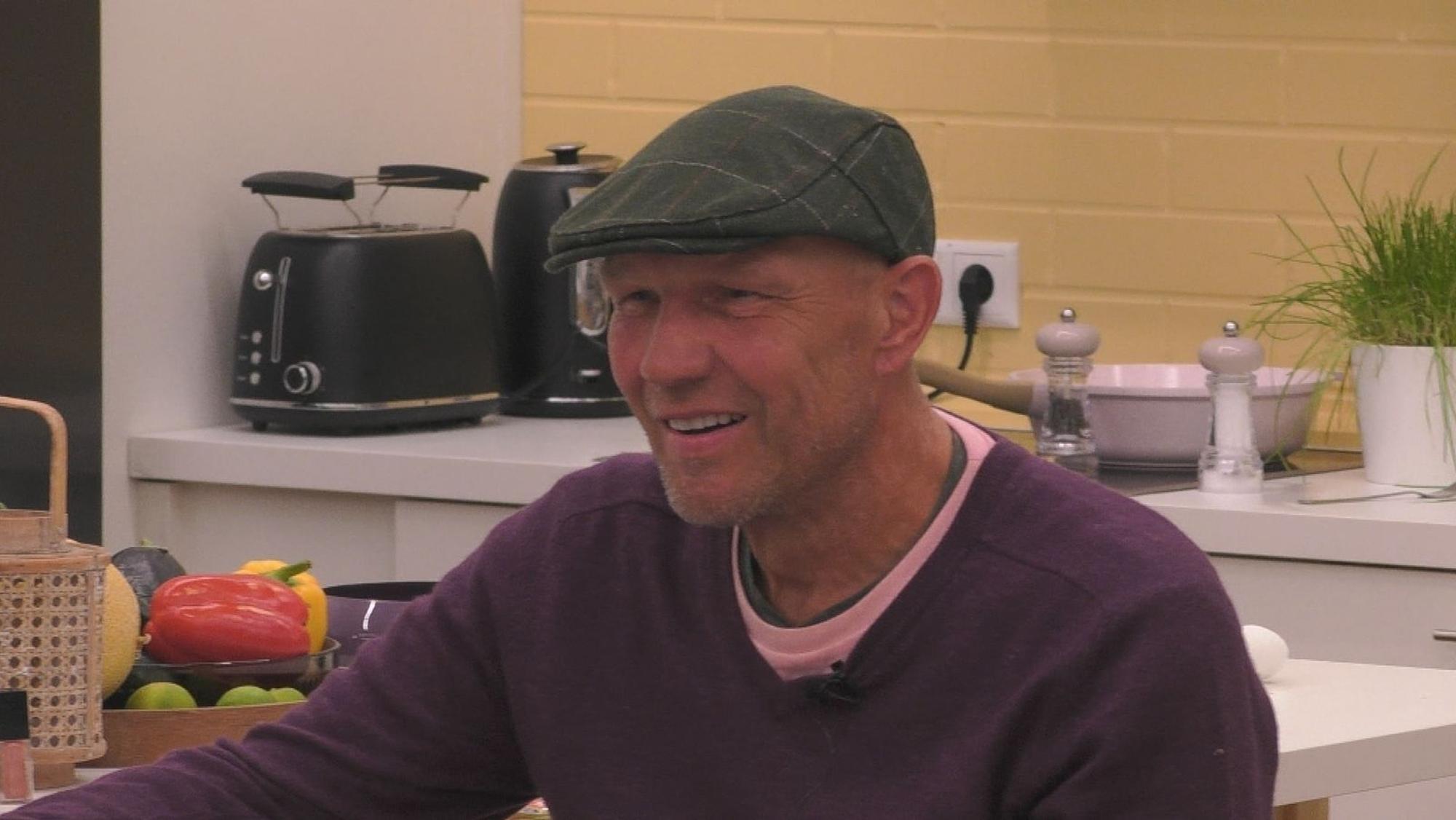 Axel Schulz wurde zu einer deutschen Box-Legende, und das, obwohl er oft unterschätzt wurde. „Sie haben mich ausgelacht“, offenbart er bei „Promi Big Brother“. (Bild: Joyn)
