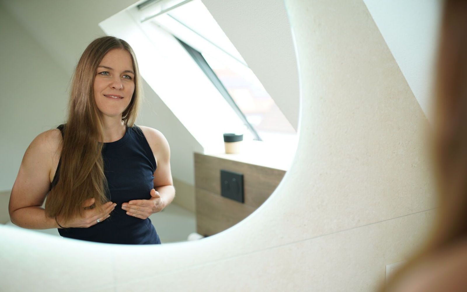 Vanessa ist Trägerin einer BRCA2-Genmutation und hat dadurch ein deutlich erhöhtes Risiko, im Laufe ihres Lebens an Brustkrebs zu erkranken. (Bild: BR / Bernd Thomas)