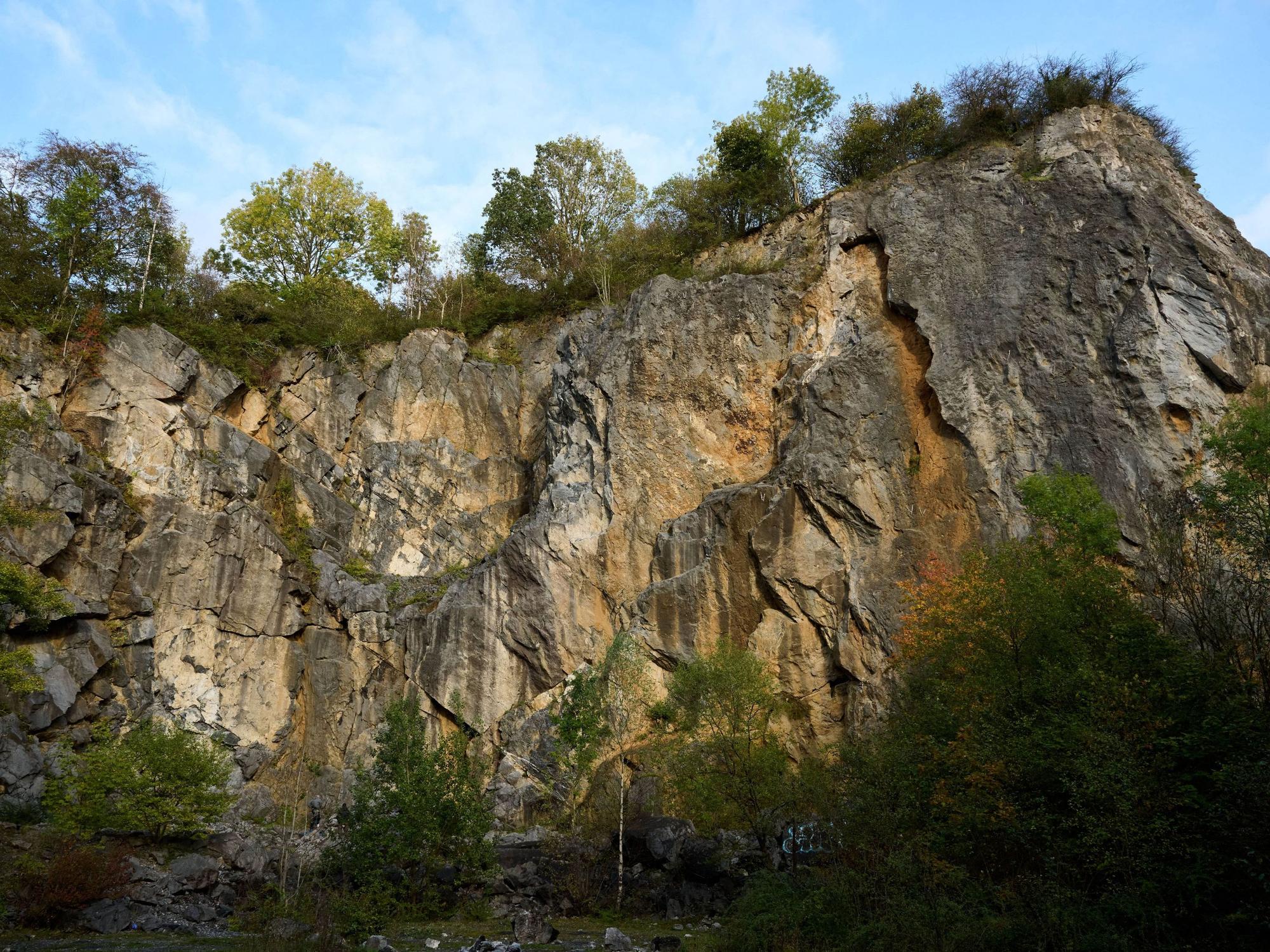 Die Felswand im Klettergebiet Hillenberg. Hier passierte das Unglück.