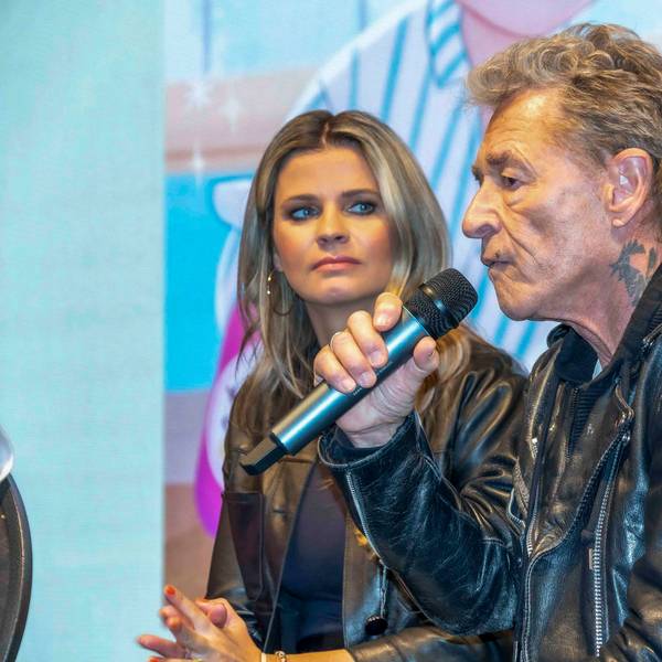 Hendrikje Balsmeyer und Peter Maffay bei ihrer Kinderbuchpremiere „Der unerwünschte Gast: Eine Geschichte über Zöliaki“.