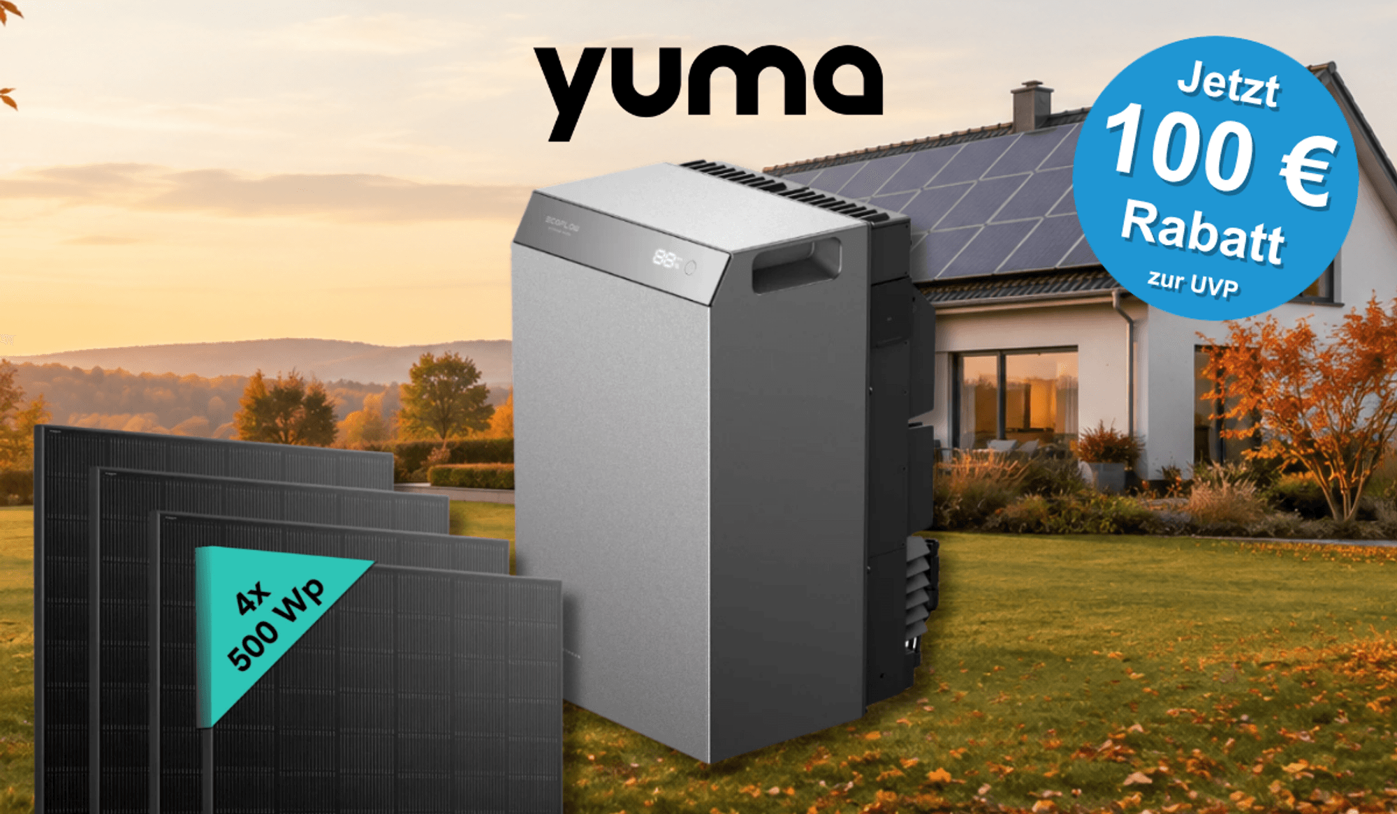Der EcoFlow STREAM 5000 Batteriespeicher steht auf einer Wiese vor einem Einfamilienhaus in der Abenddämmerung mit Solaranlage auf dem Dach, daneben vier schwarze Solarmodule mit der Aufschrift 4x 500 Wp, oben das Yuma-Logo und ein blauer Aufkleber mit dem Text Jetzt 100 € Rabatt zur UVP.
