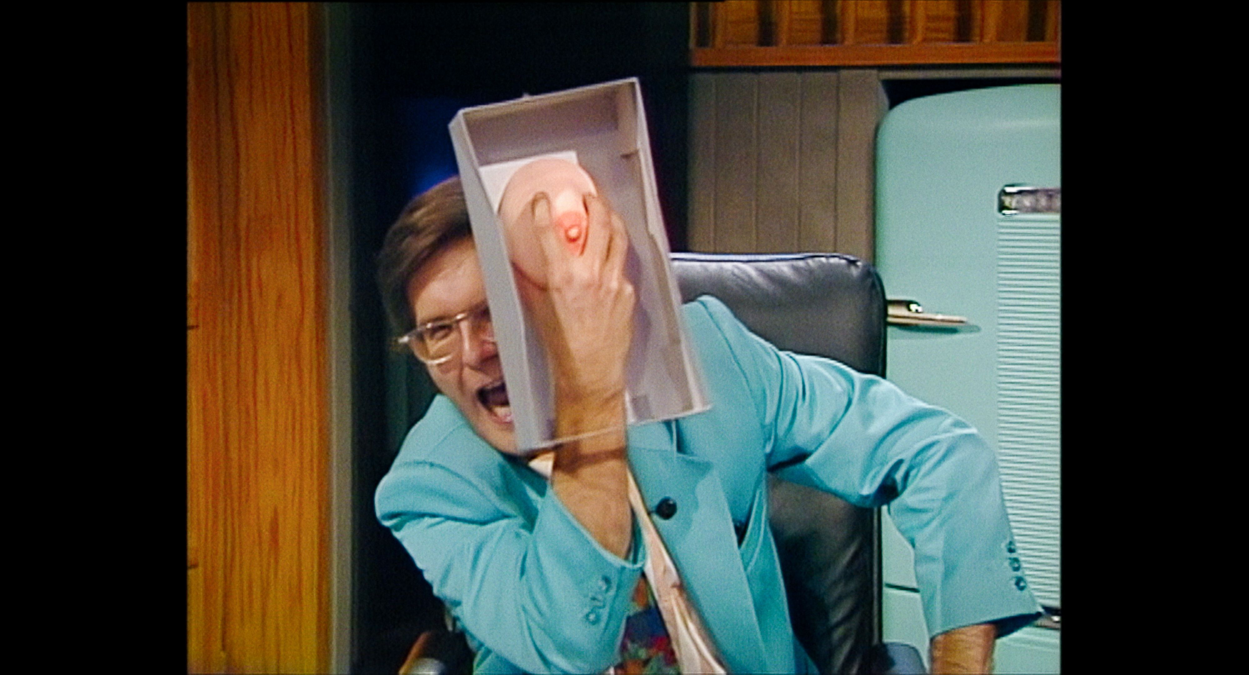 Talkmaster Harald Schmidt bei einem seiner Gags.