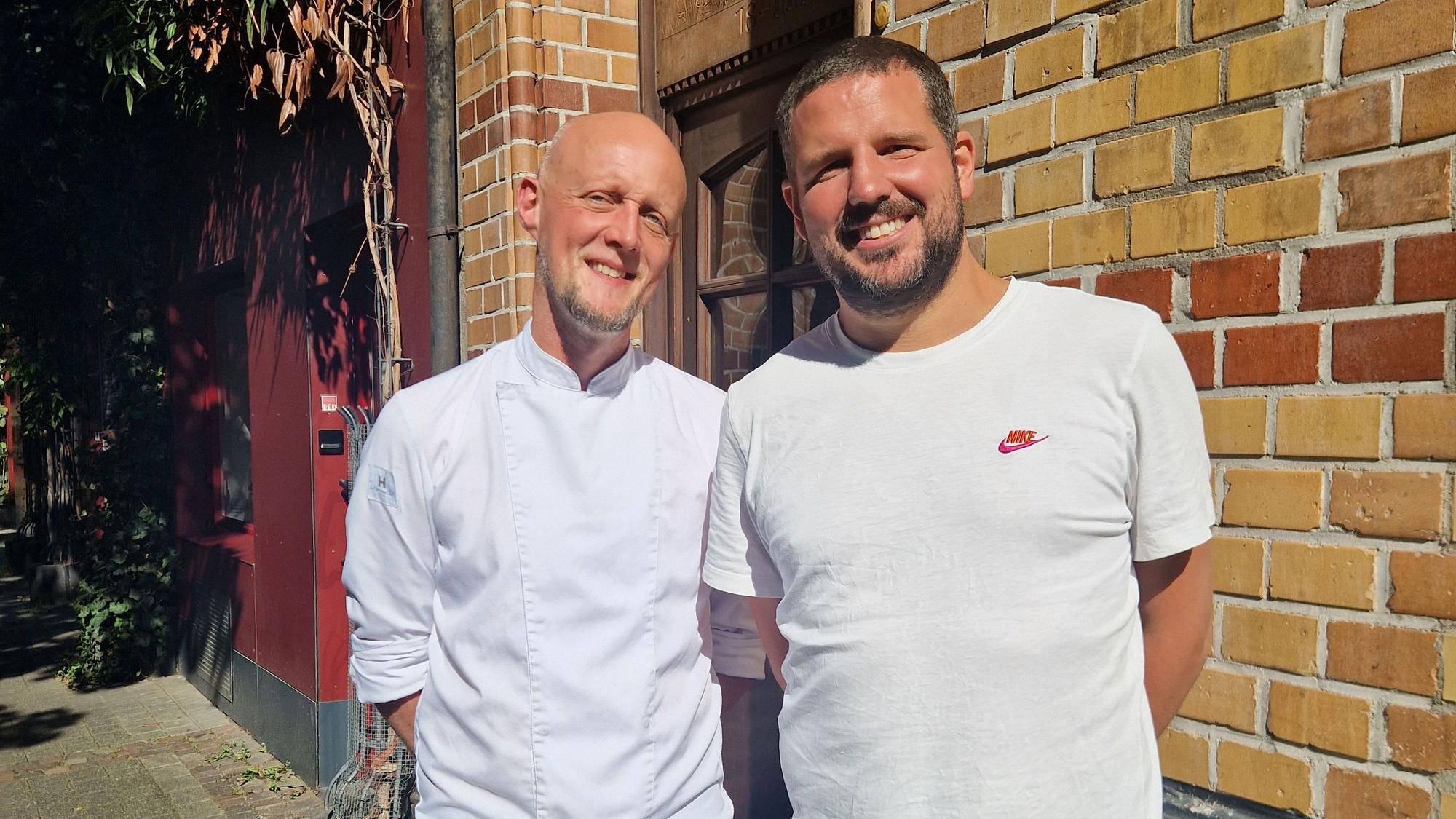 Chefkoch Sven Kloppenburg und Gastronom Till Riekenbrauk