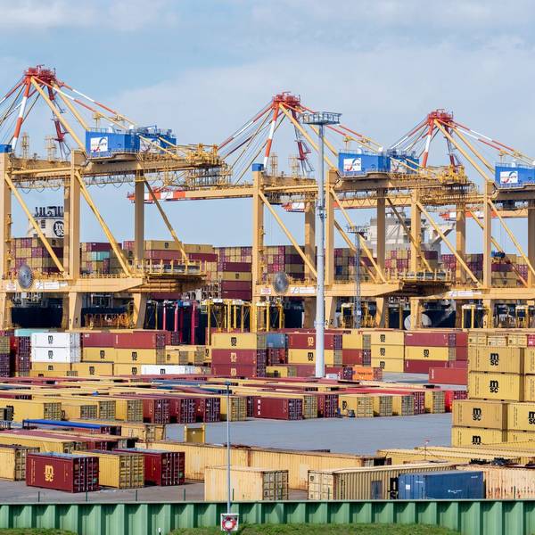 Containerterminal in Bremerhaven