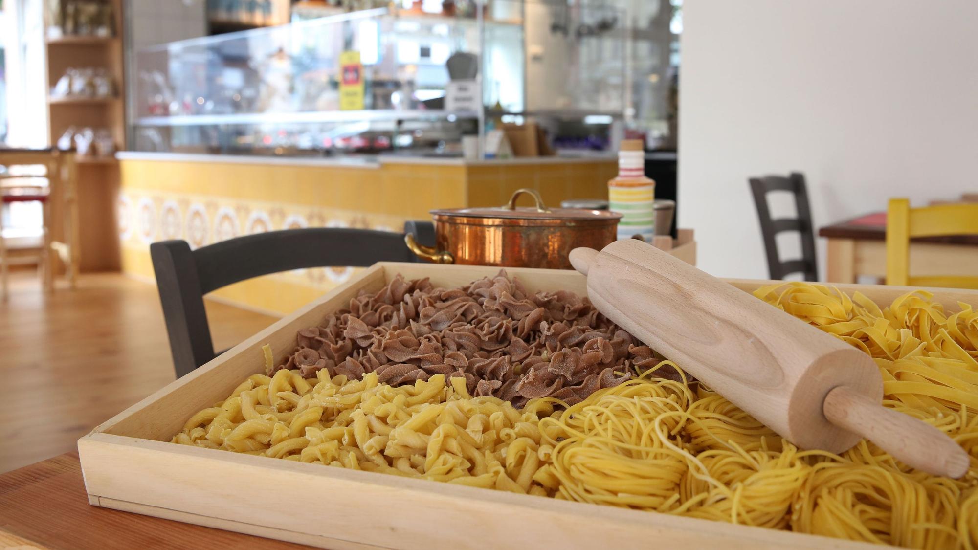 Pastawerkstatt in der Südstadt mit verschiedenen Pasta-Arten. (Archivbild)