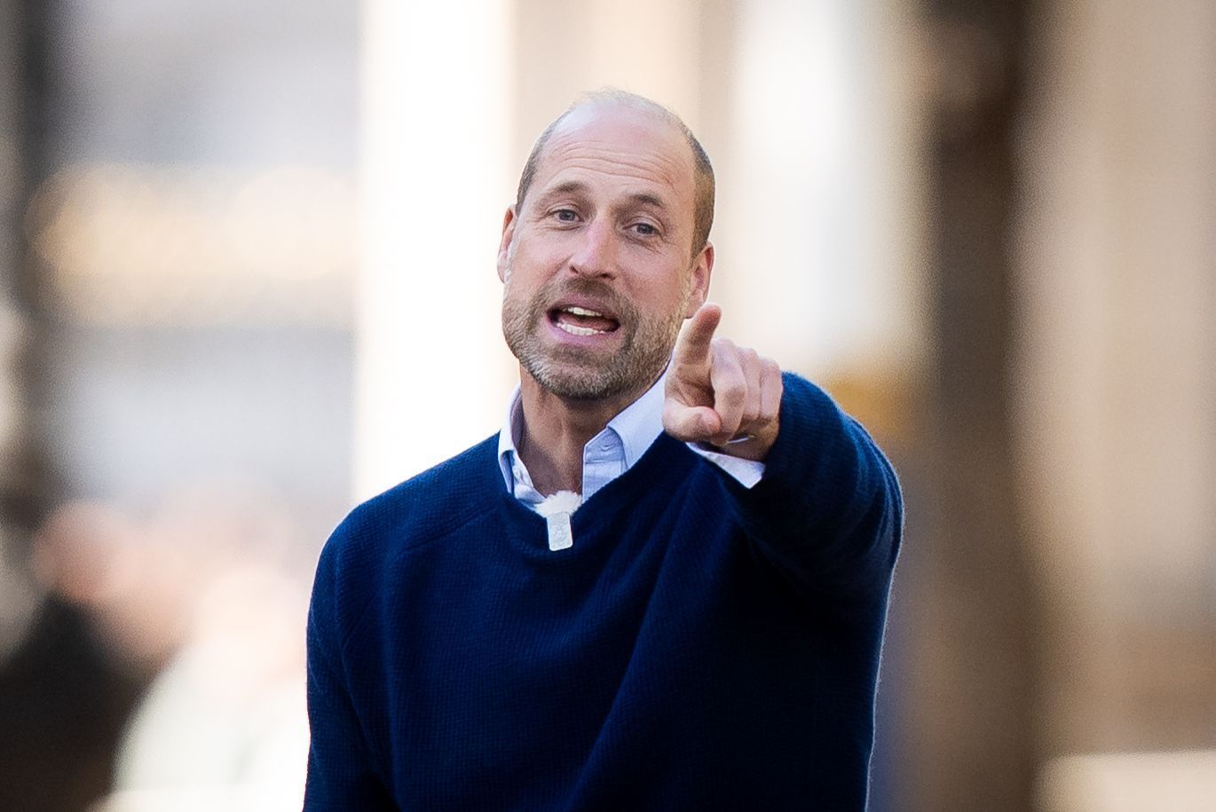 Prinz William am Schlag: Der Thronfolger spielte auf der Prachtstraße The Mall in London gemeinsam mit Kricket-Größen aus Großbritannien und Indien.