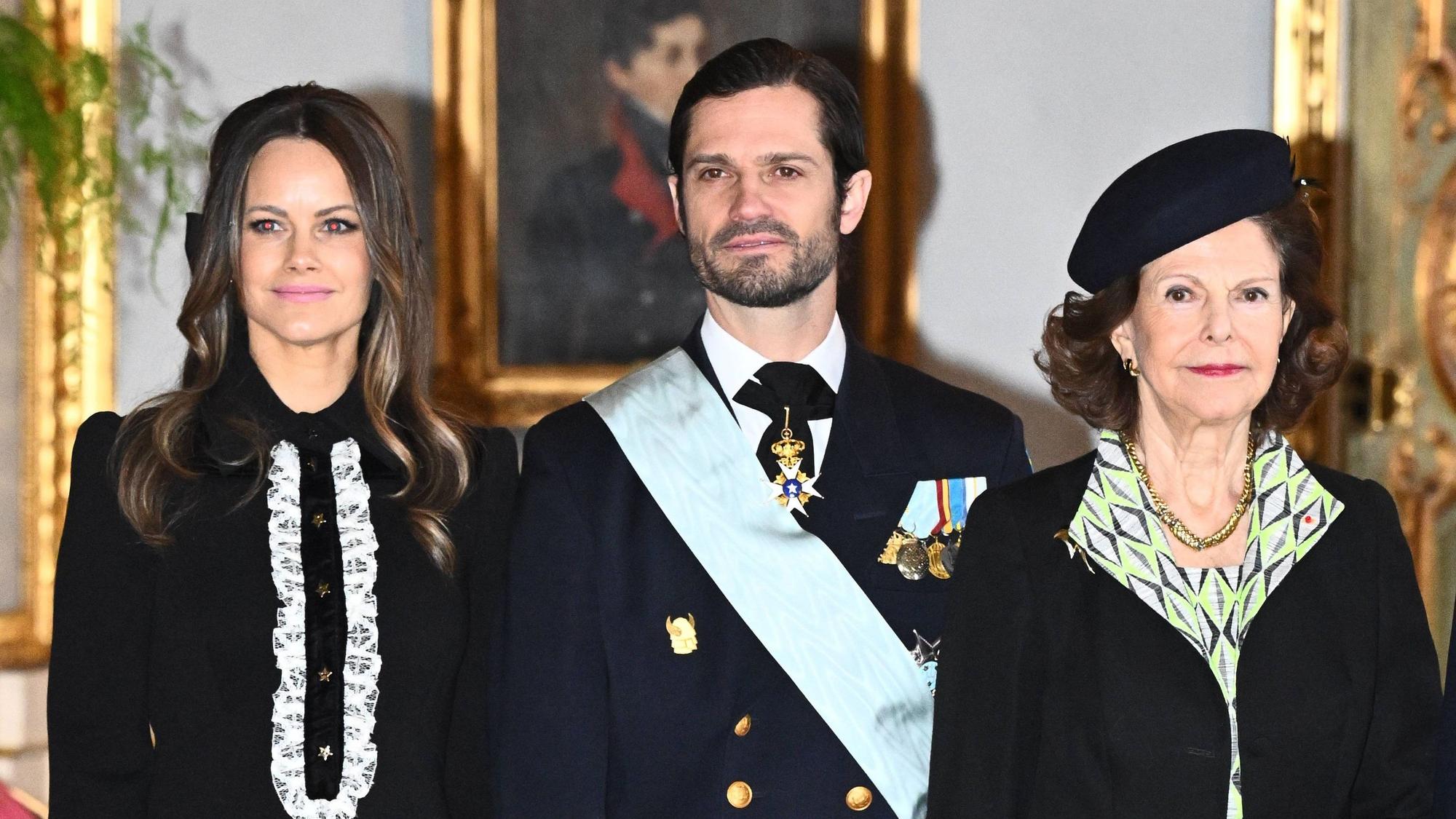 Prinzessin Sofia, Prinz Carl Philip und Königin Silvia empfangen den französischen Präsidenten Emmanuel Macron und dessen Ehefrau Brigitte im Rahmen ihres zweitägigen Staatsbesuchs in Schweden.