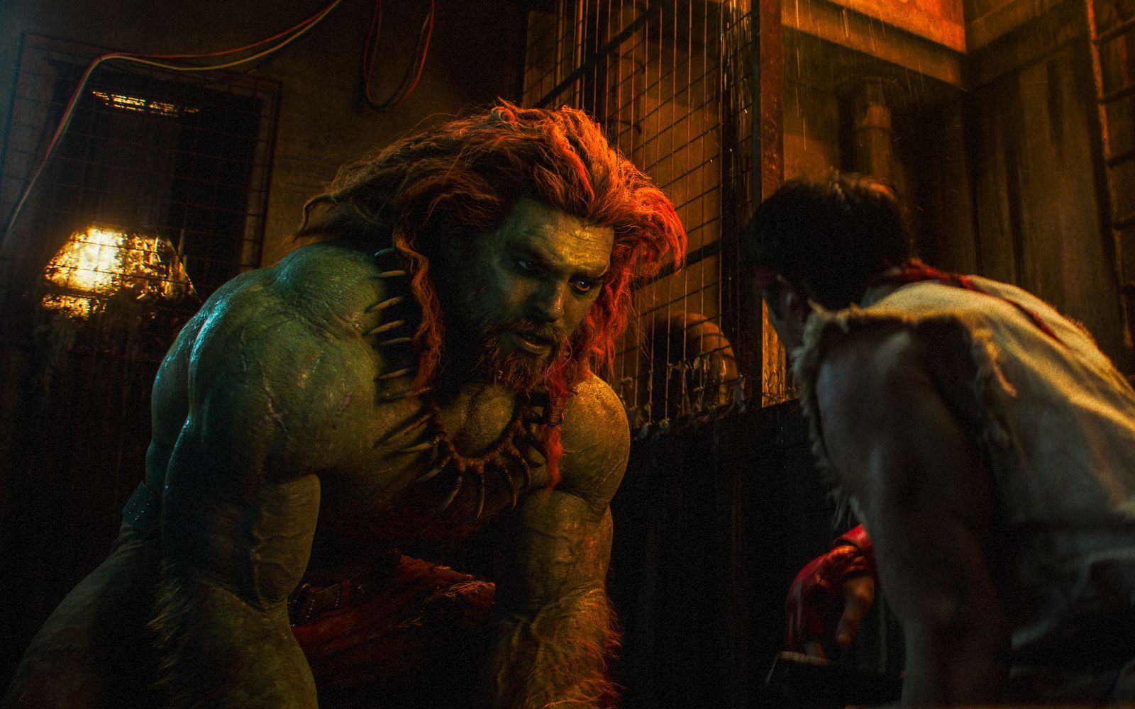 Auch Jason Momoa (links) steigt als Blanka, bekannt aus der Videospielreihe „Street Fighter“, im neuen Film in den Ring. (Bild: 2026 Paramount Pictures/Capcom/Legendary)