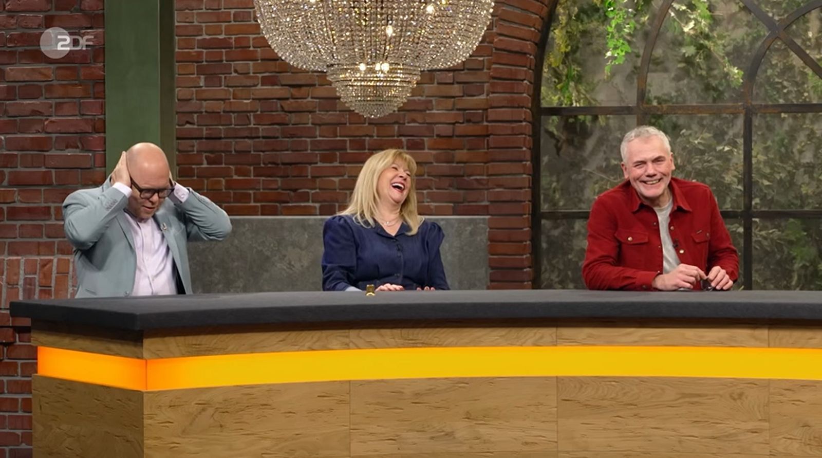 Die Idee eines Händlerkollegen wollte Benjamin Leo Leo (links) am liebsten gar nicht hören. (Bild: ZDF)