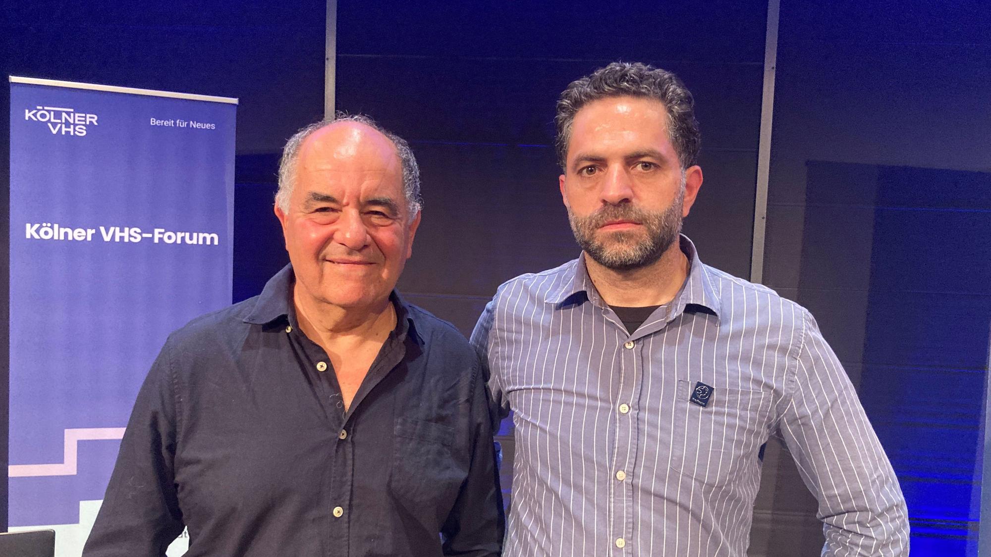 Elie Avidor (l.) und Sayel Jabareen bei der Veranstaltung „Israel & Palästina: Ist Frieden möglich?“ im VHS-Forum in Köln.