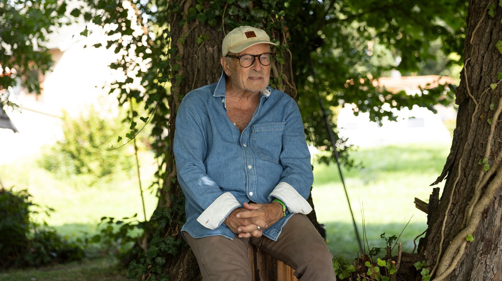 Mit „Heimsuchung - Eine Jahrhundertgeschichte“ bringt Regisseur Volker Schlondörff erneut eine Romanverfilmung auf die große Leinwand. (Bild: Studiocanal/Ziegler Film/Anne Wilk)