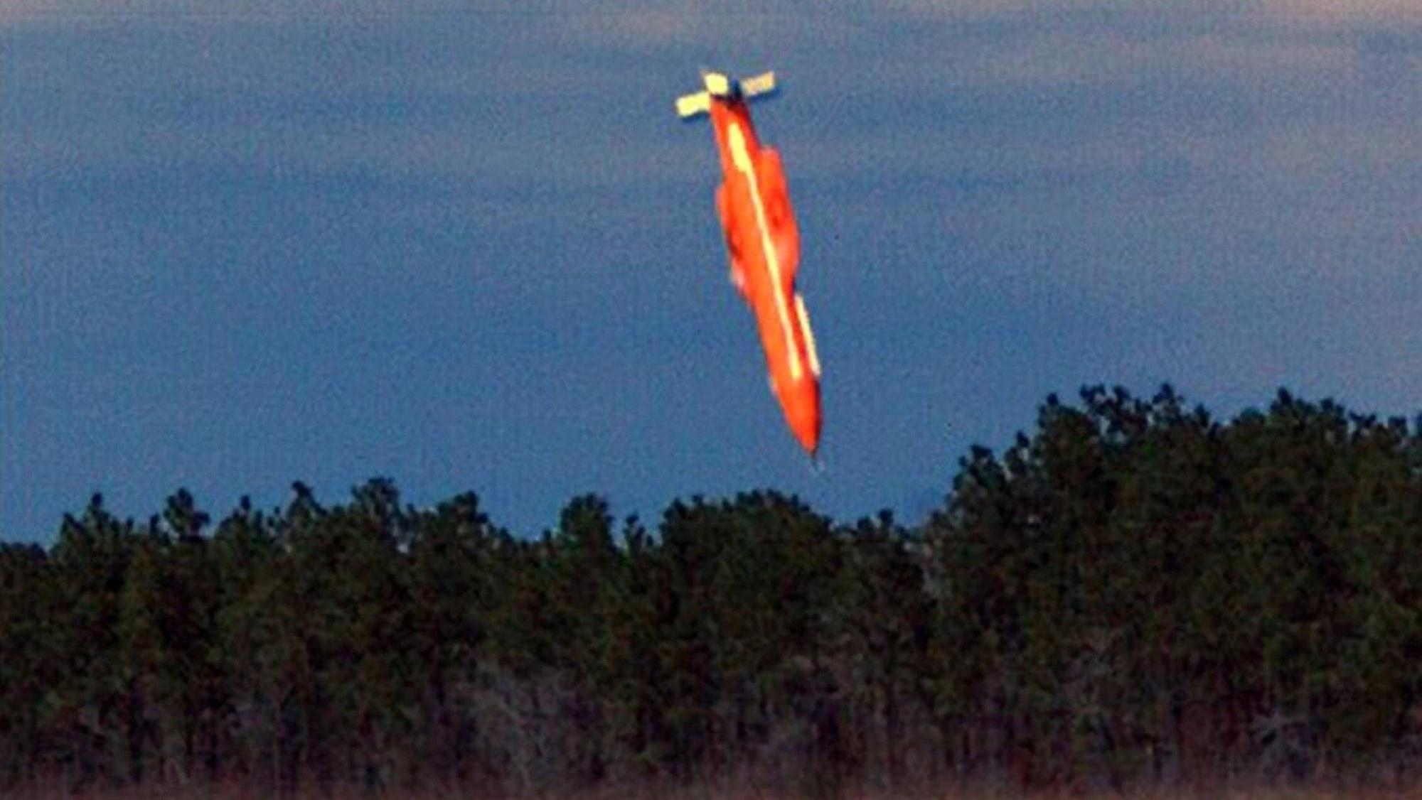 Als „Mutter aller Bomben“ ist die US-Bombe des Typs GBU-43 bekannt, die auch Massive Ordnance Air Blast (MOAB) genannt wird. (Archivbild)