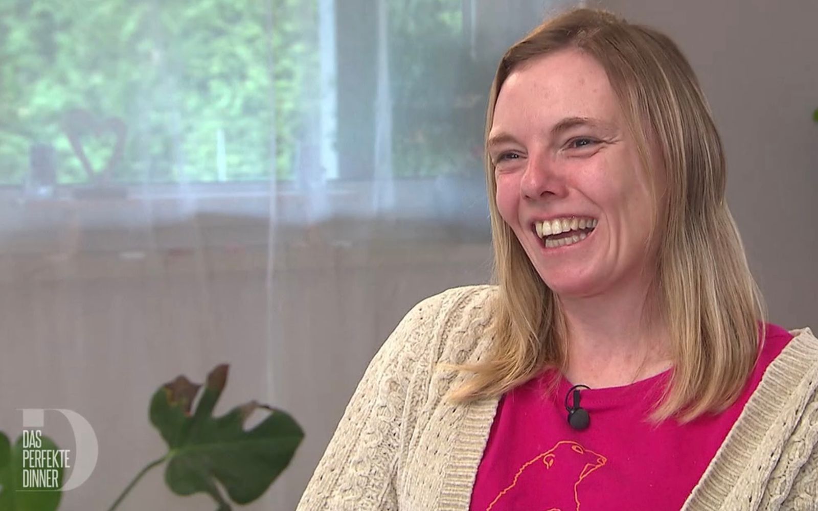 „Manchmal bin ich ein Spaßvogel“: Susus Humor ist unwiderstehlich. (Bild: RTL)