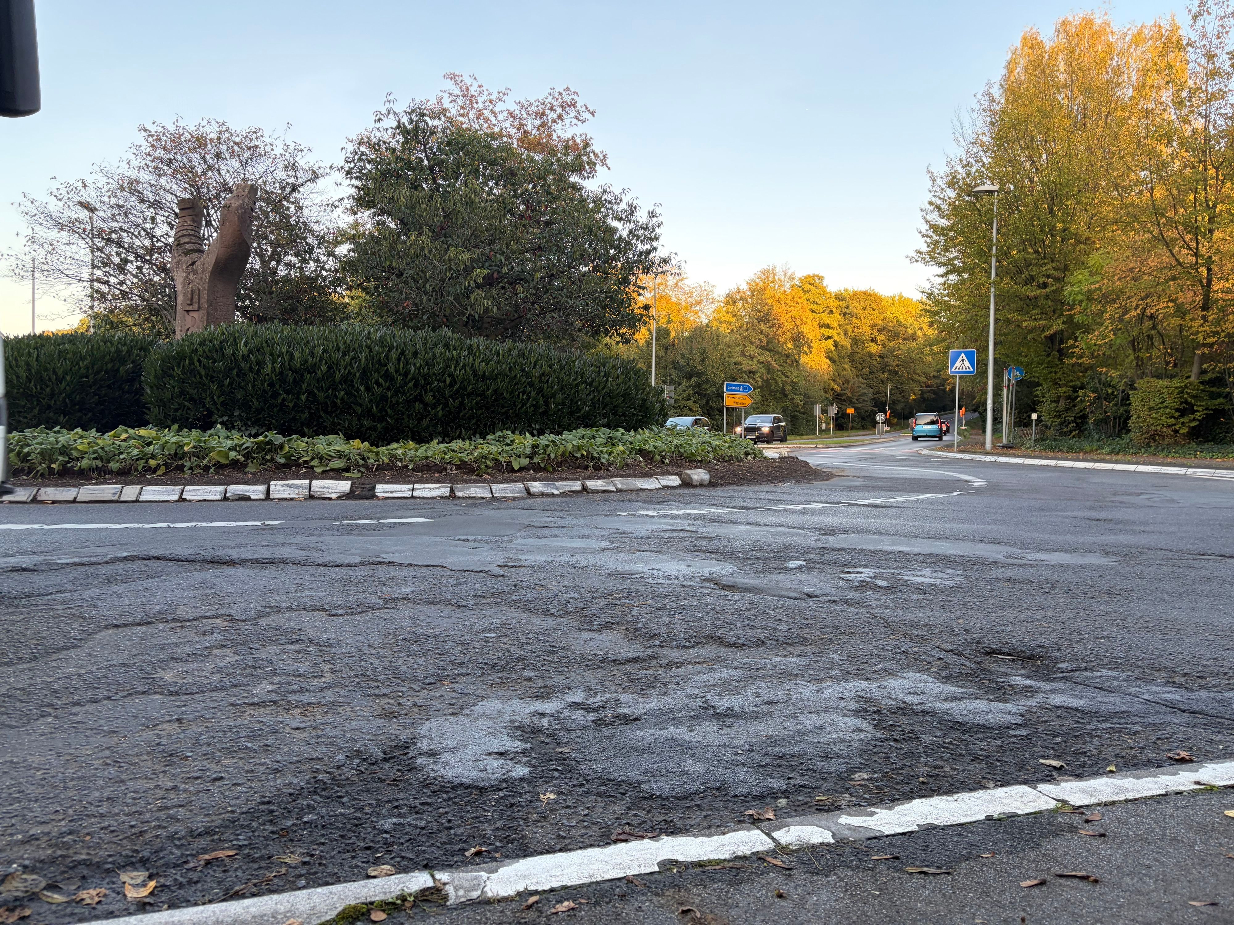 Der Kreisverkehr Germaniabad wird saniert.