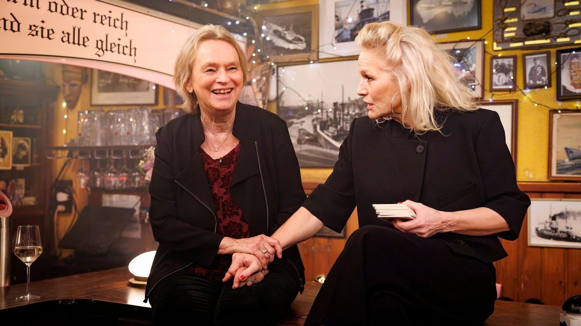 Elke Heidenreich äußerte sich bei „Inas Nacht“ zum Thema Gendern. (Bild: NDR/ Morris Mac Matzen)
