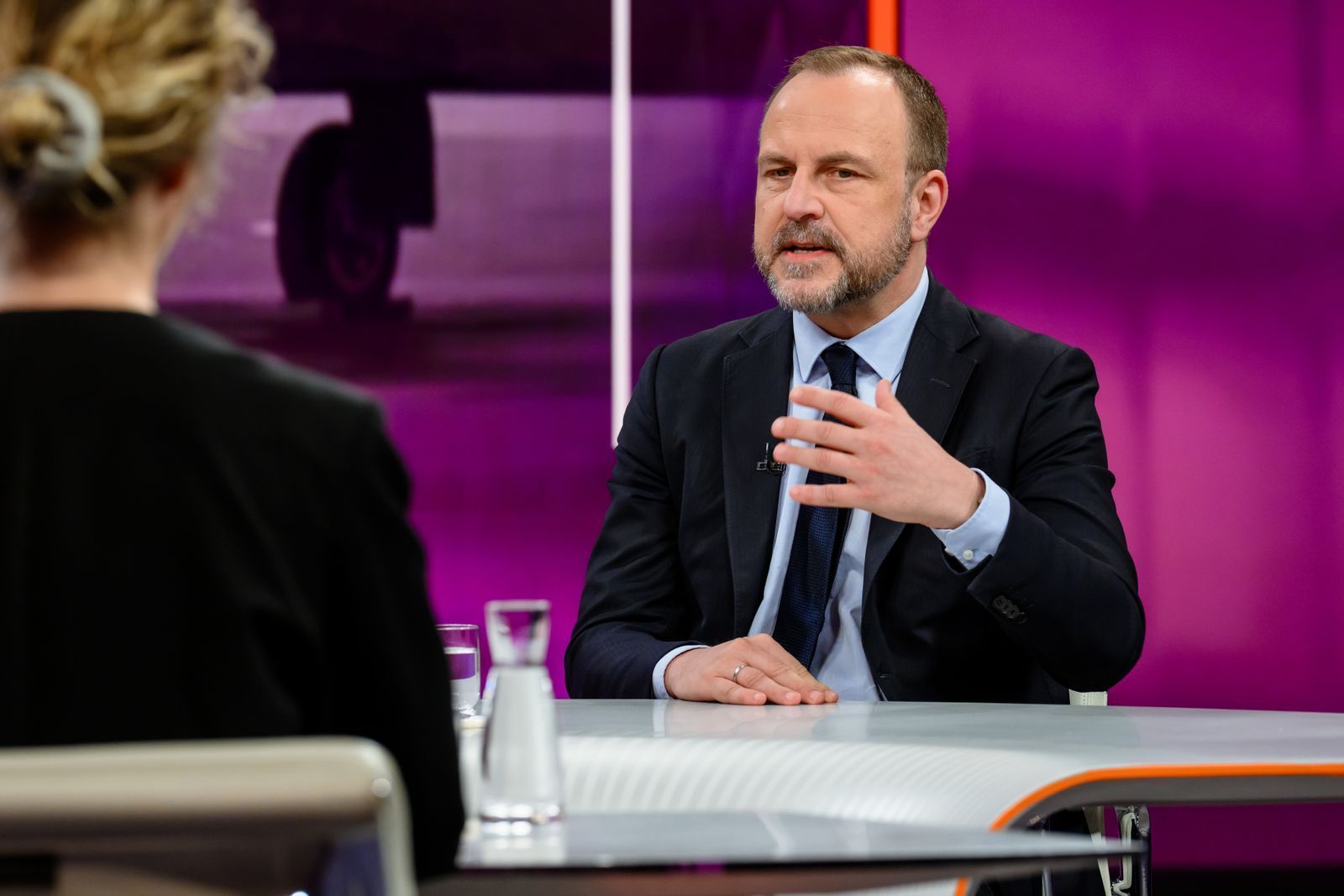Sicherheitsexperte Peter R. Neumann prognostizierte der Ukraine einen extrem harten Winter.  (Bild: ZDF/Svea Pietschmann )