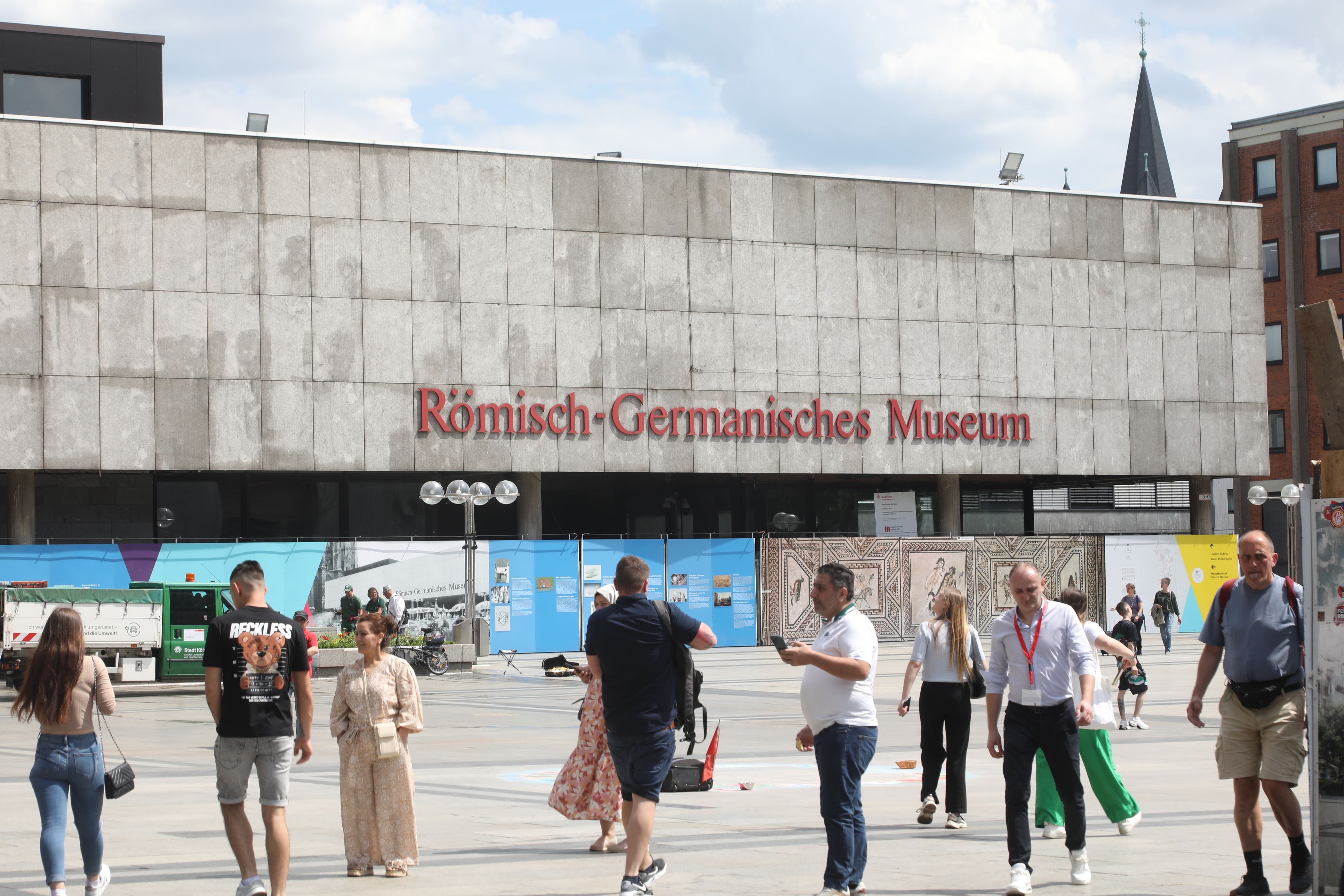 Das Römisch-Germanische Museum am Dom wird für 177 Millionen Euro saniert.