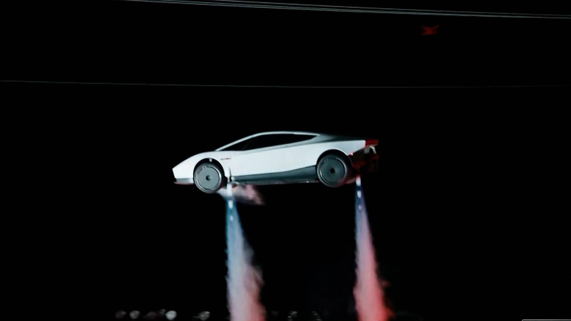 Setzt zur Landung an: Der Prototyp des neuen Tesla-Roadsters.