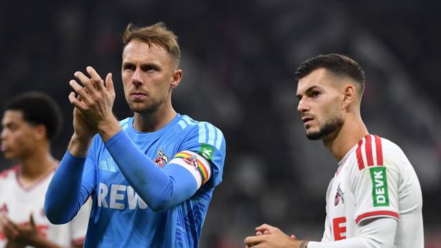 Enttäuschung bei Marvin Schwäbe und Tom Krauß nach dem 0:1 in Frankfurt.