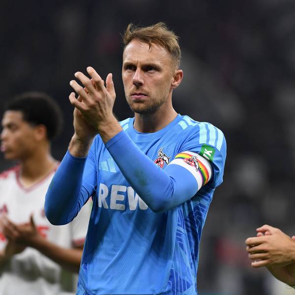 Enttäuschung bei Marvin Schwäbe und Tom Krauß nach dem 0:1 in Frankfurt.
