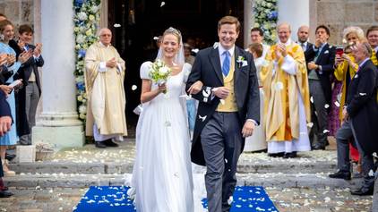 Hochzeit von Herzogin Pauline von Württemberg und Graf Constantin zu Königsegg-Aulendorf in der ehemaligen Klosterkirche St. Quirinus am Tegernsee.