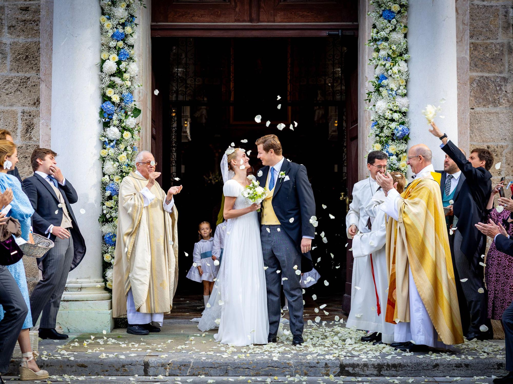 17-10-2026 Germany Wedding of Duchess Pauline of Wurttemberg and Count Constantin zu Konigsegg-Aulendorf in the former monastery church of St. Quirinus in Tegernsee. PUBLICATIONxINxGERxSUIxAUTxONLY Copyright: xPPEx