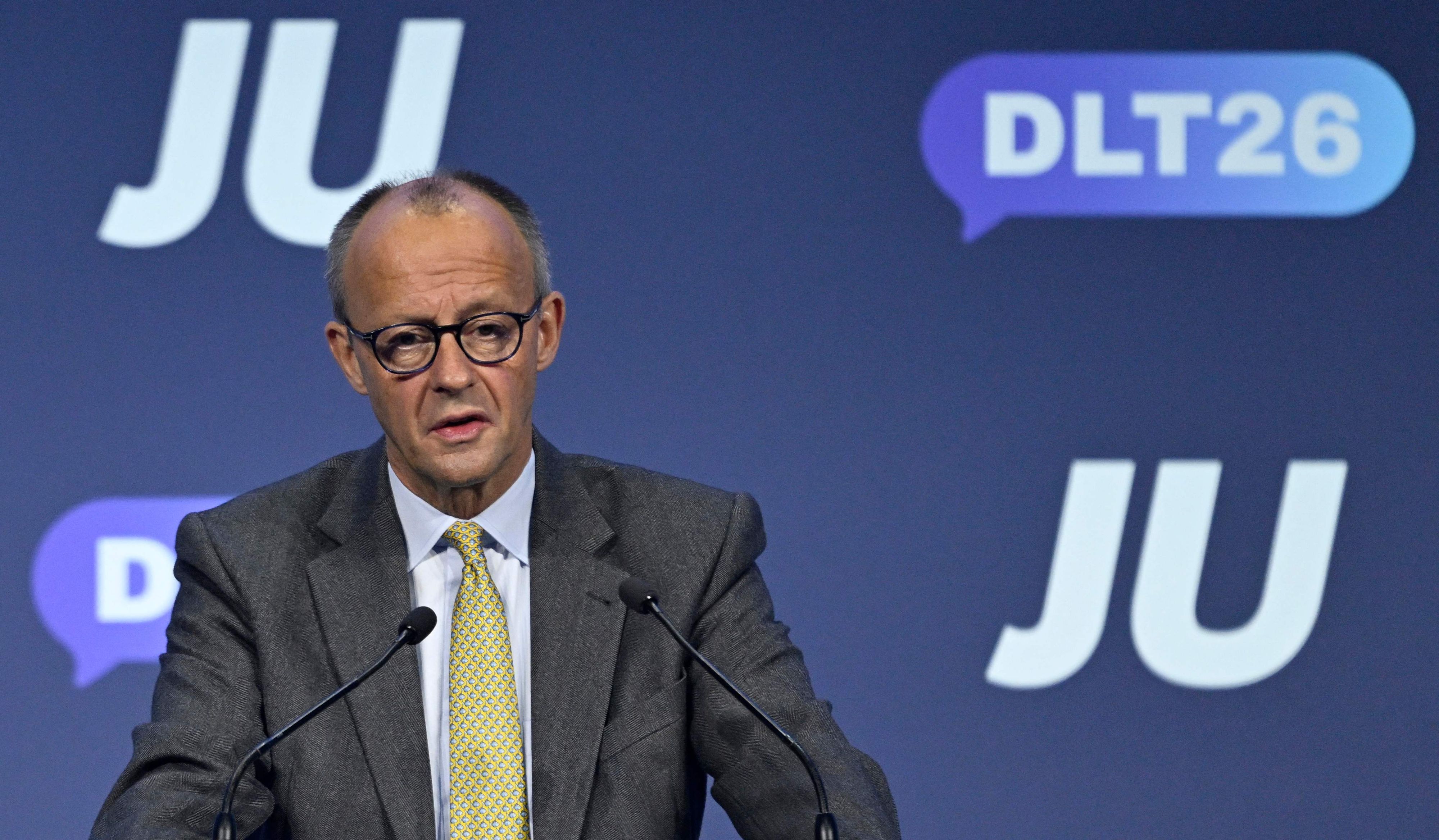 Beim JU-Deutschlandtag verspricht Friedrich Merz eine Rentenreform ohne Abstriche.