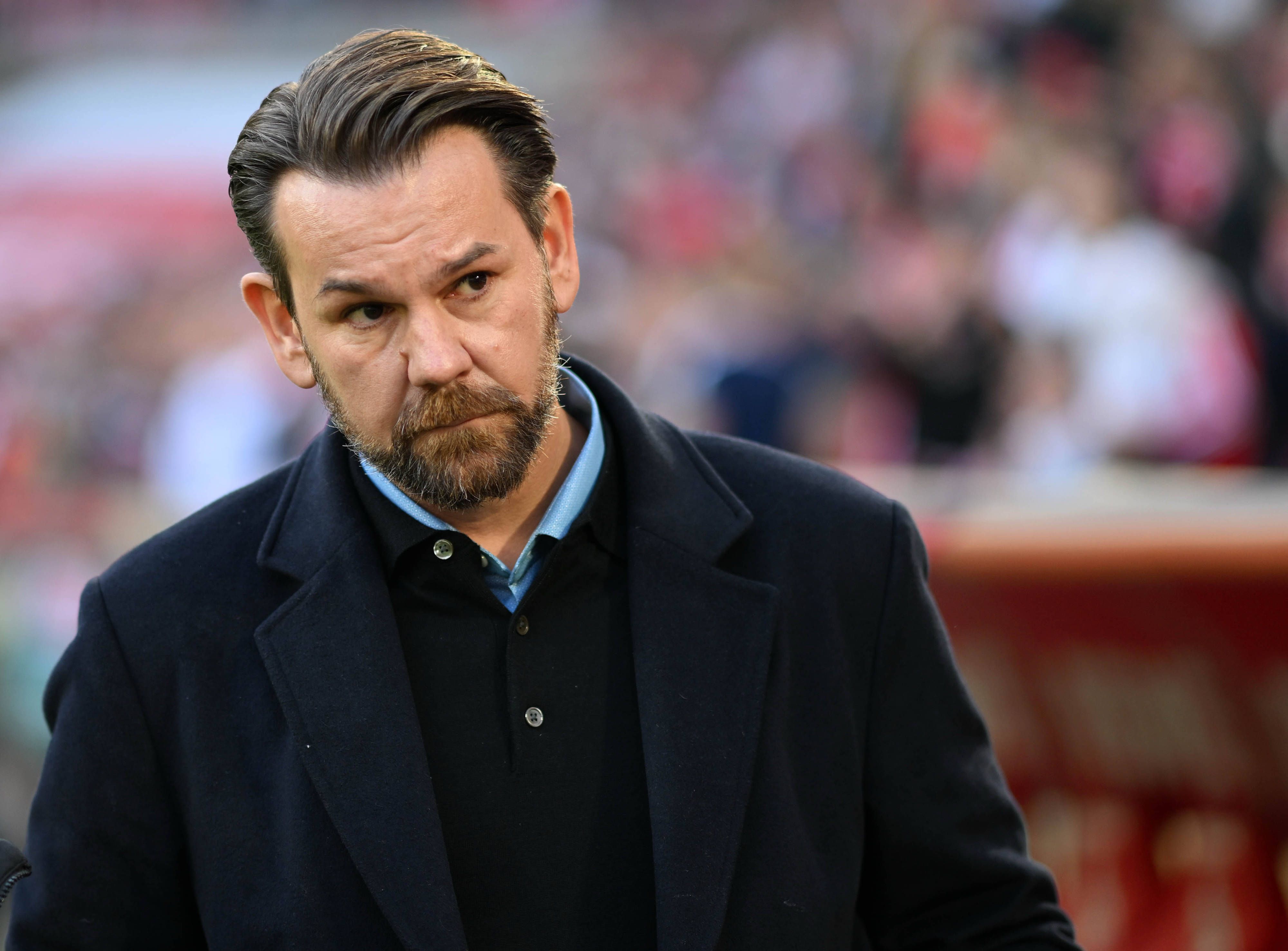Thomas Kessler legt viel Wert auf Ernsthaftigkeit und einen seriösen Auftritt.