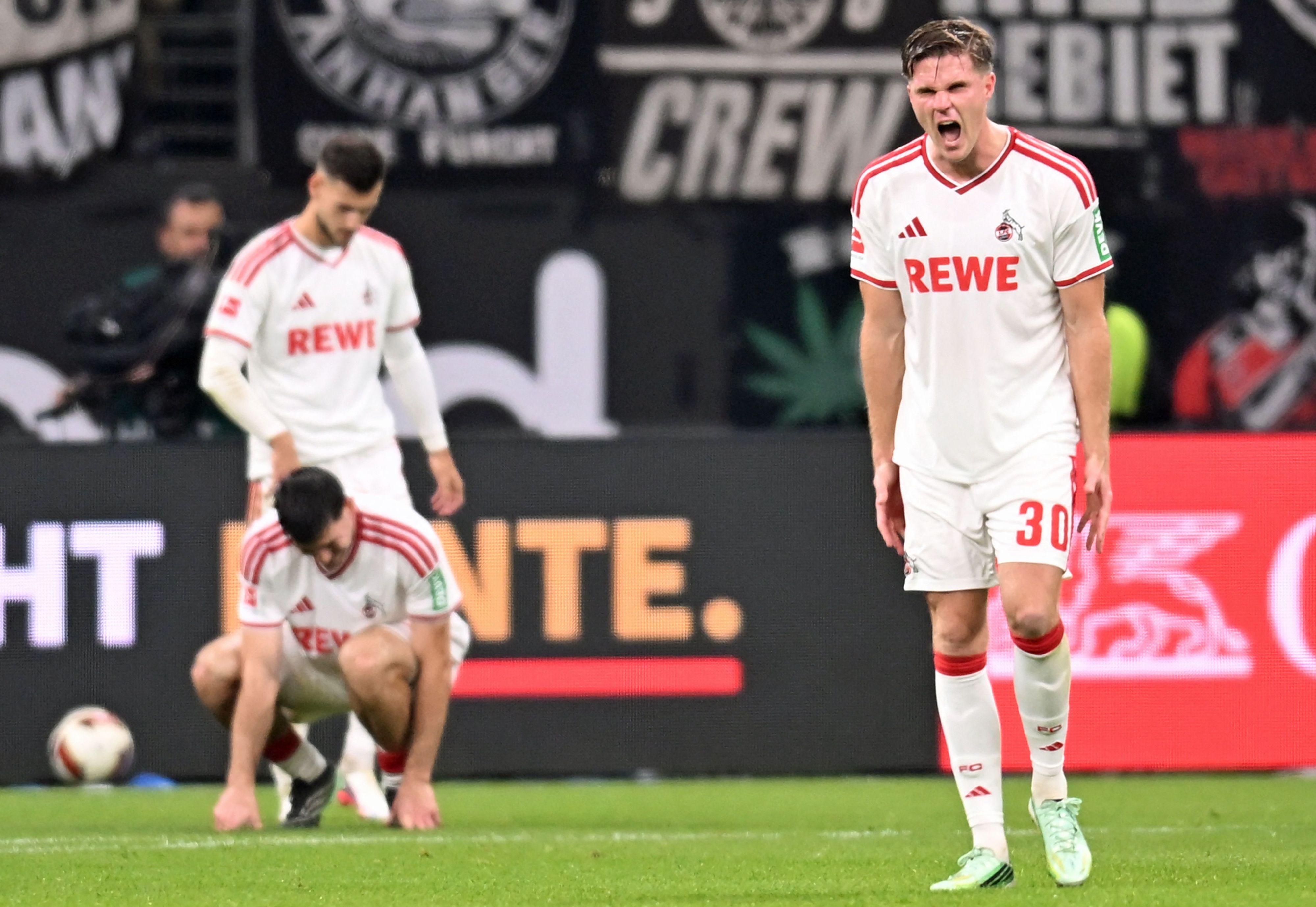 Marius Bülter erlebte einen unglücklichen Abend mit dem 1. FC Köln in Frankfurt.