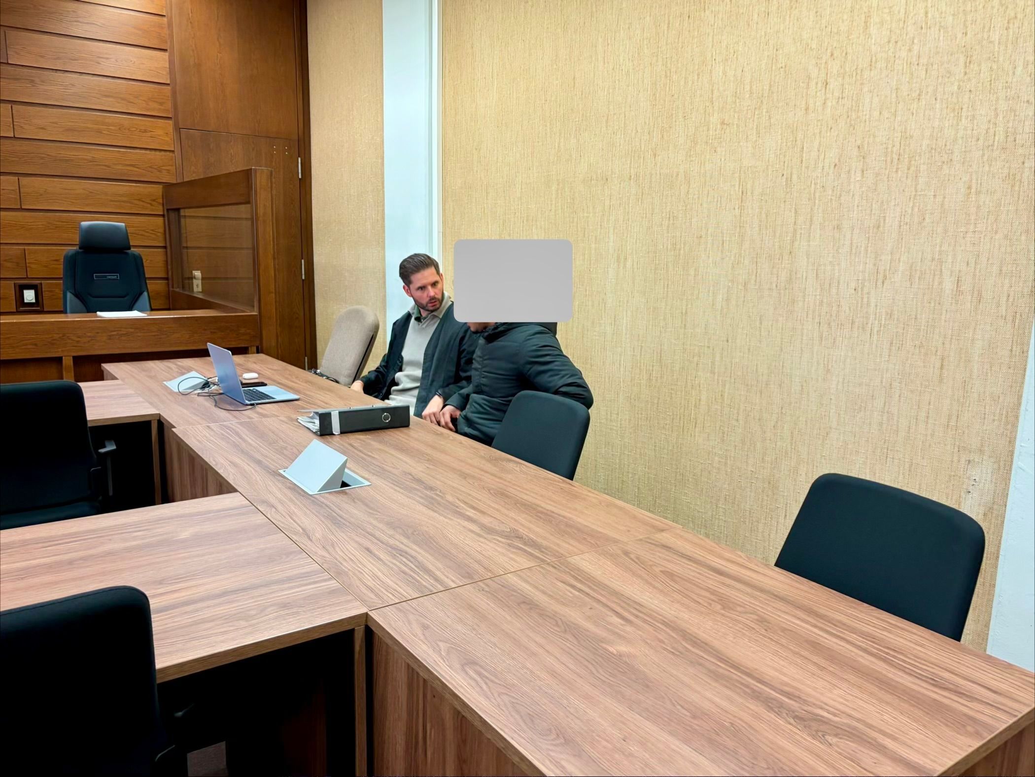Prozessauftakt wegen schweren sexuellen Missbrauchs einer 13-Jährigen